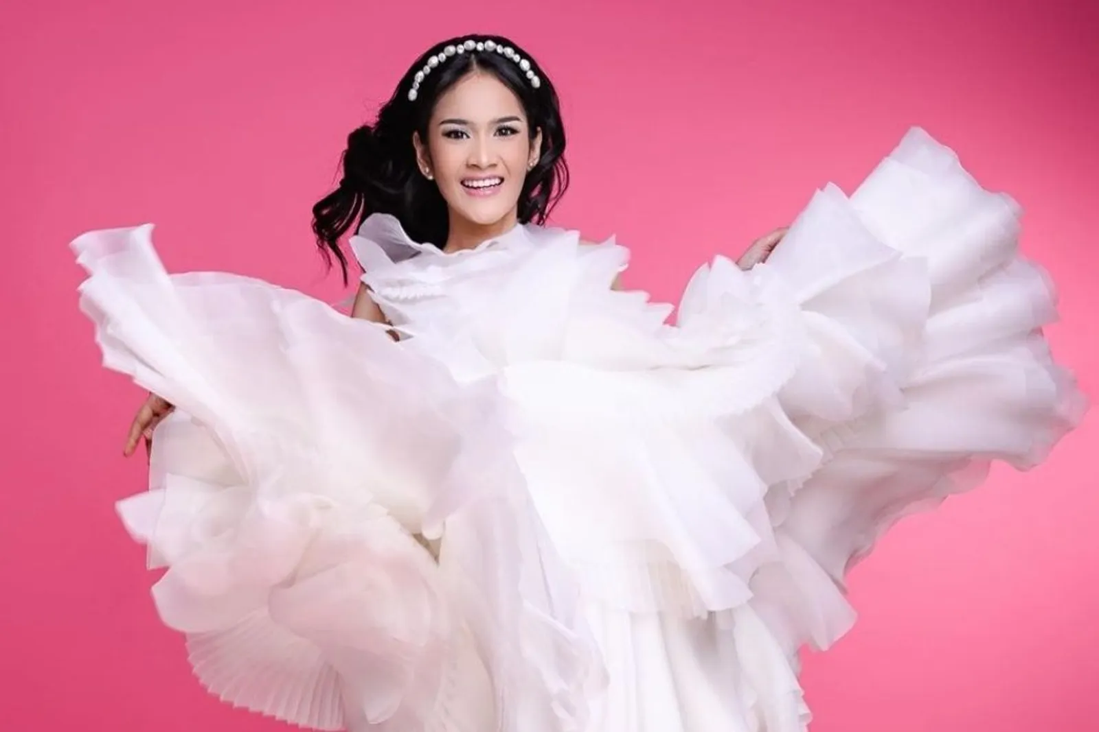 7 Pesona Intan Wisni, Wakil Indonesia di Ajang Miss Eco International