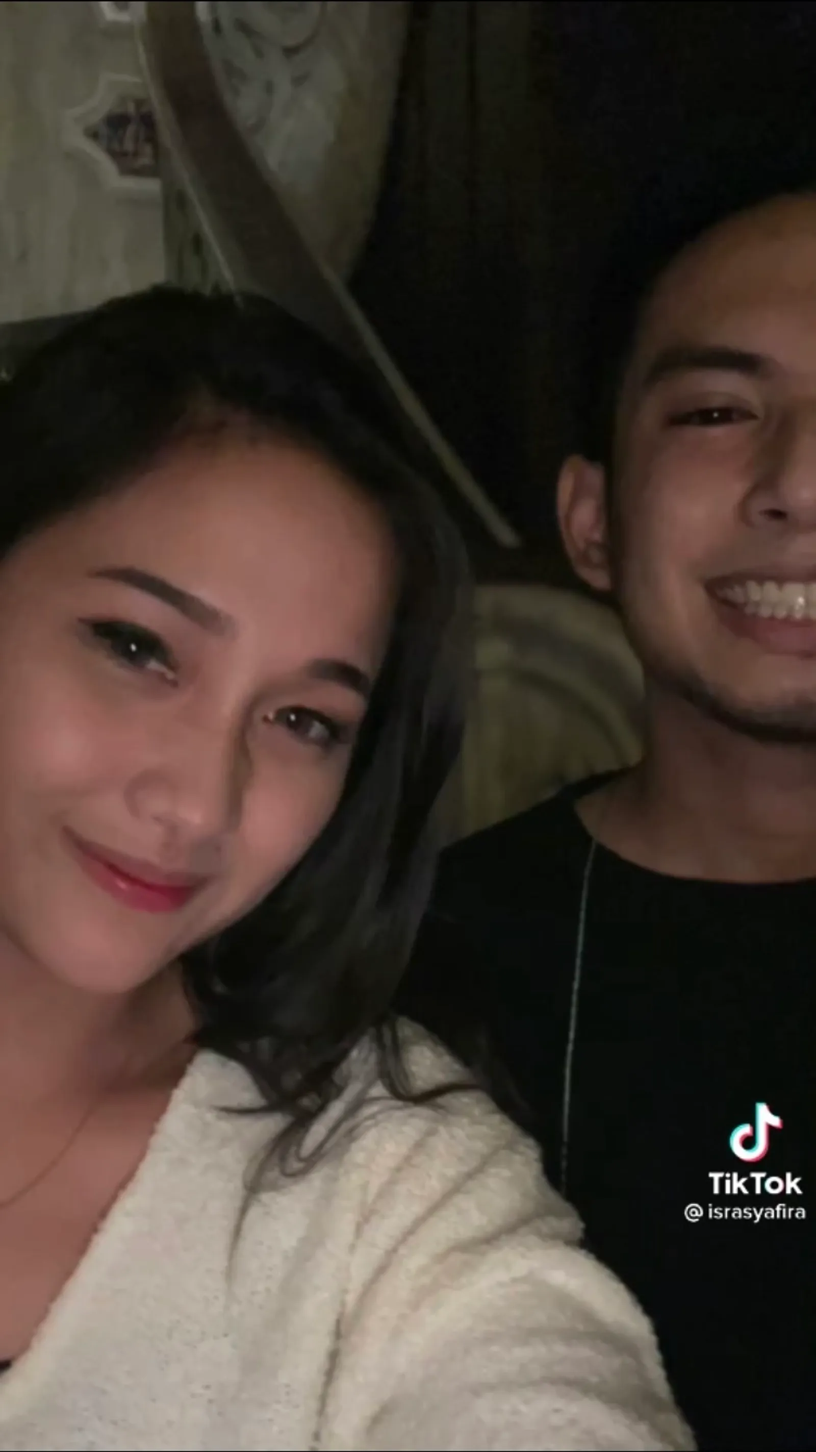 Unggah Foto Mesra, Seleb TikTok Ini Pacar Baru Niko Al Hakim?