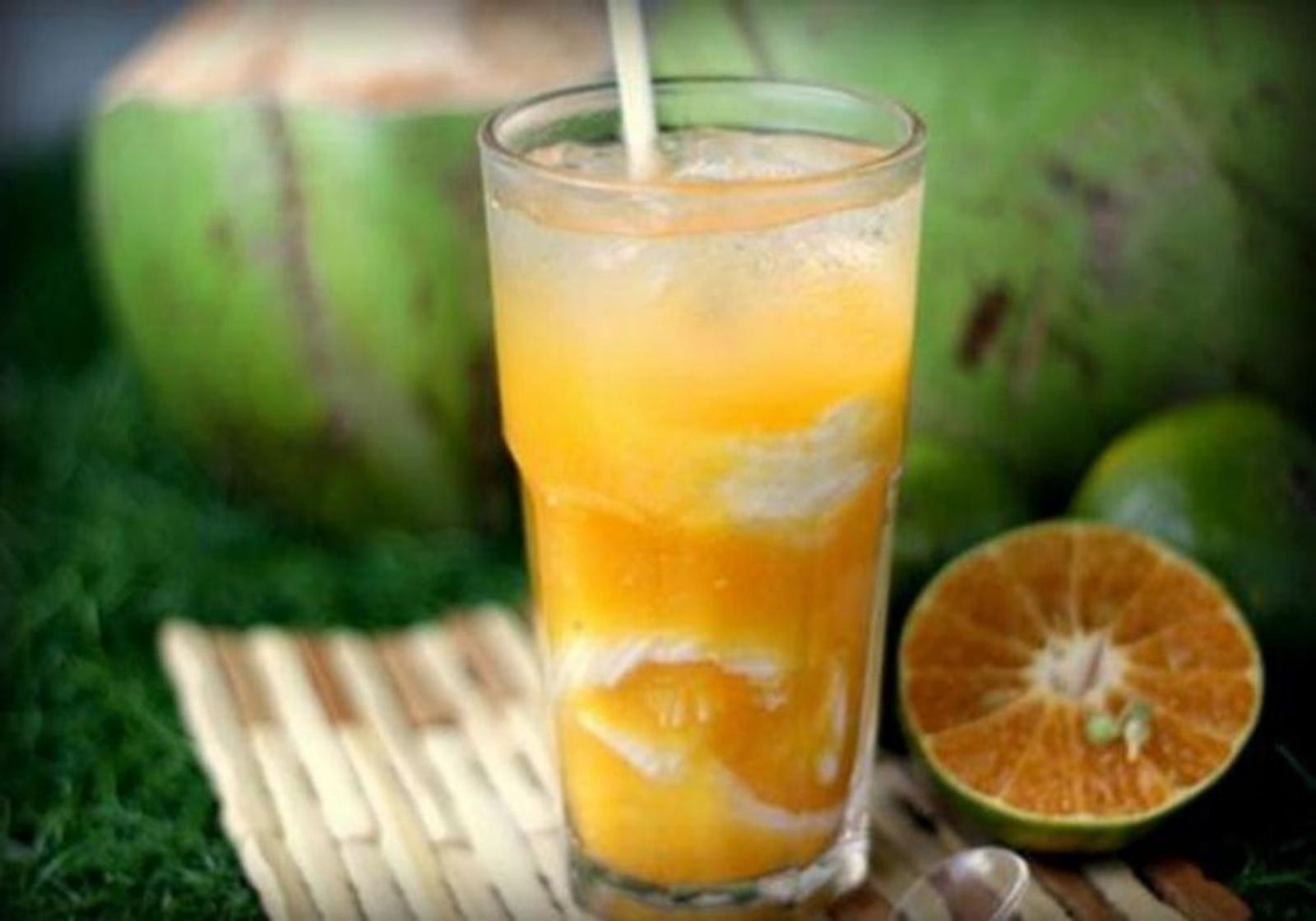 5 Kreasi Minuman Air Kelapa Muda Segar yang Cocok untuk Buka Puasa