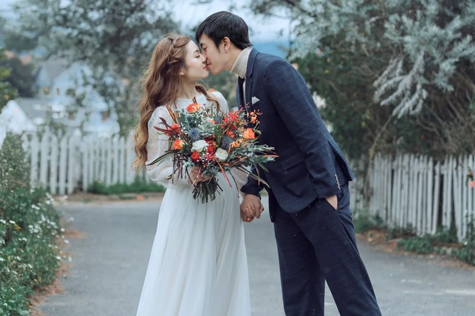 Ajarkan Cinta Kasih, Ini 30 Ayat Alkitab Tentang Pernikahan