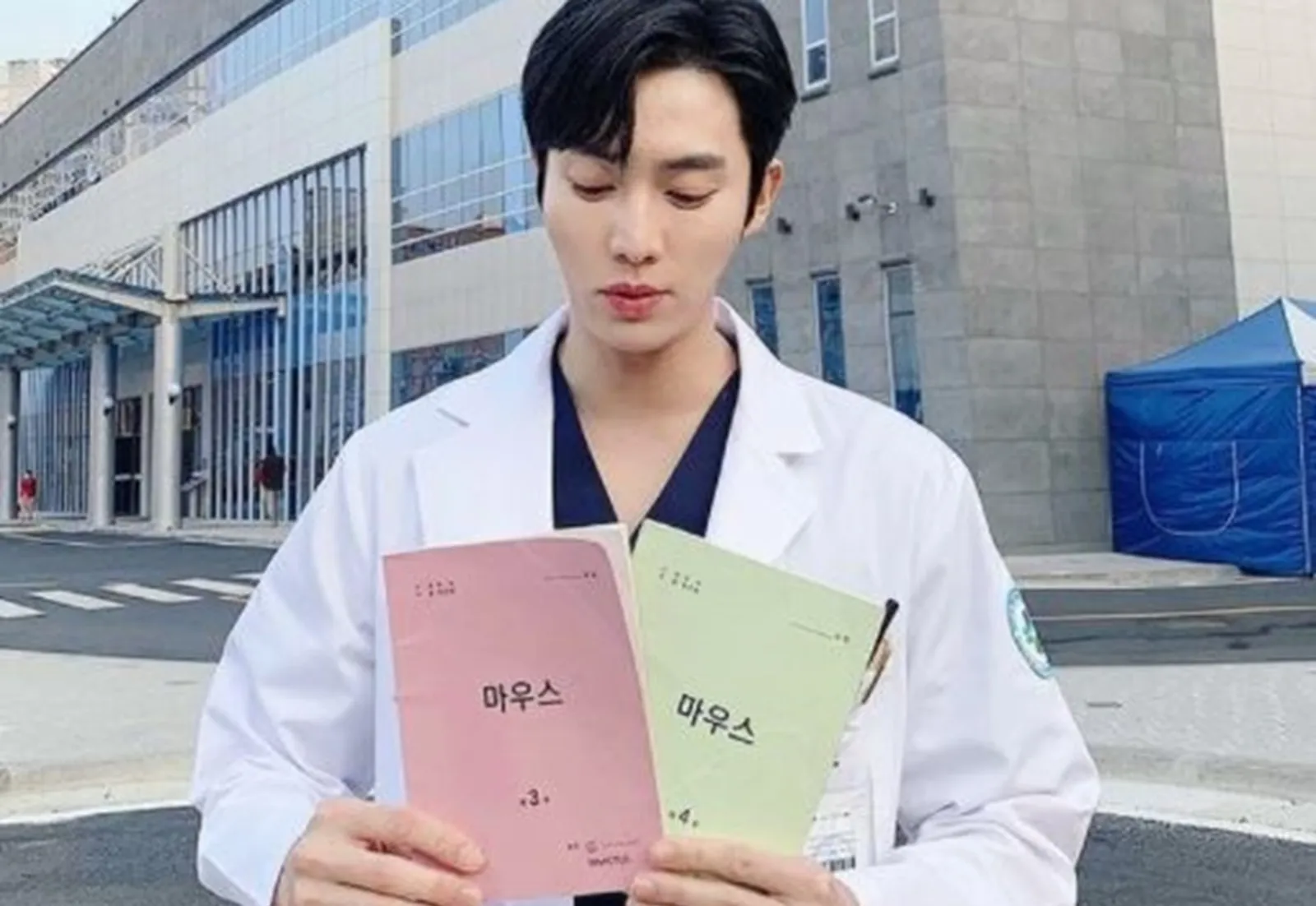 7 Fakta Seru Kwon Hwa Woon, Dokter Muda di Drama 'Mouse'