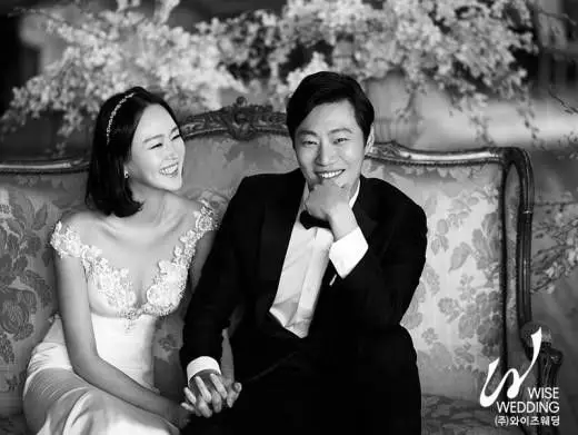 9 Momen Detektif ‘Mouse’ Lee Hee Joon & Istri, Pernah Prewed di Bali