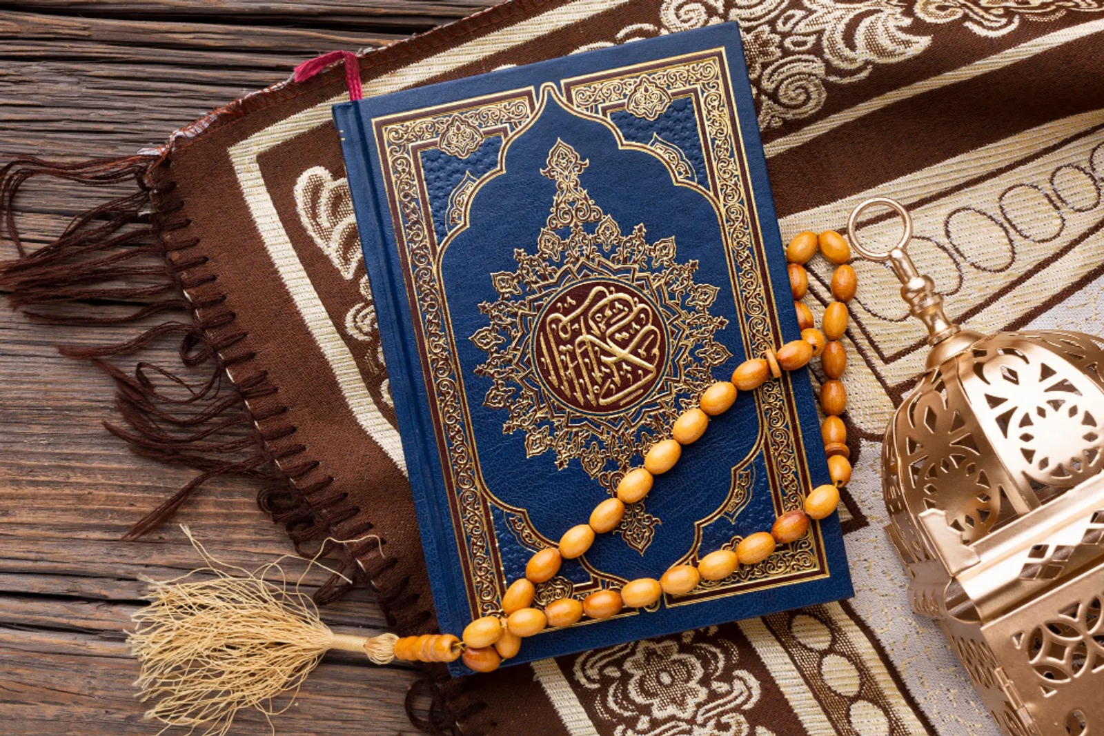 Umat Muslim Wajib Tahu, Ini 10 Adab Membaca Alquran