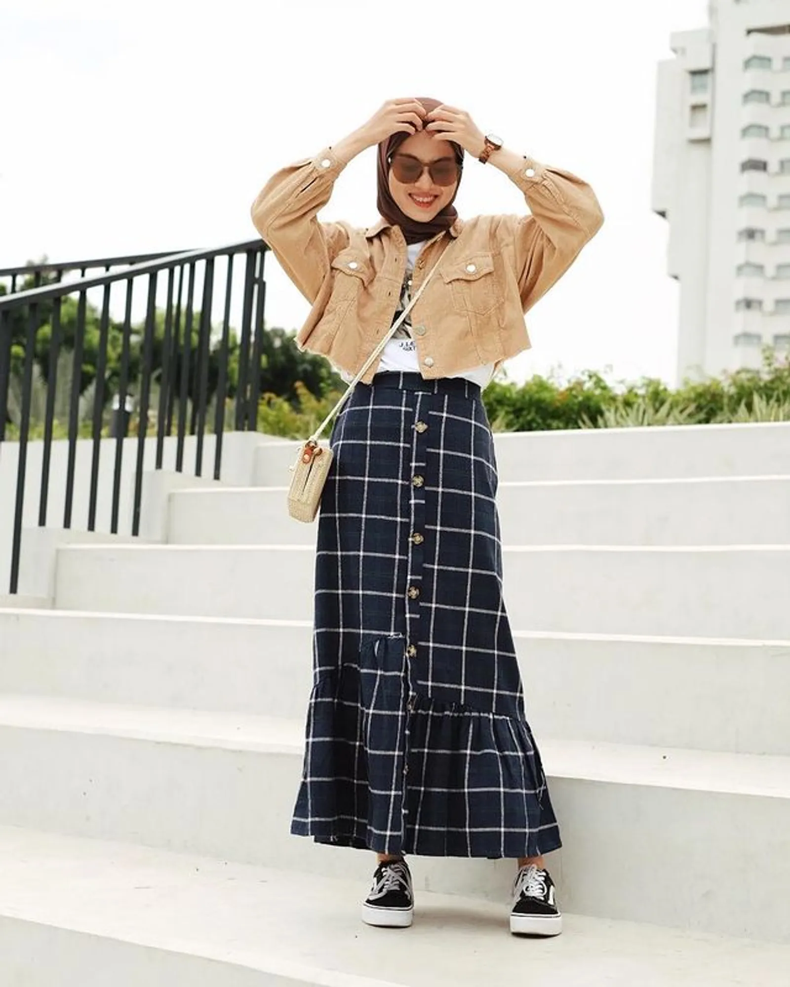 Ide Mix & Match Rok Ruffle untuk Cewek Hijabers, Manis yang Nyaman