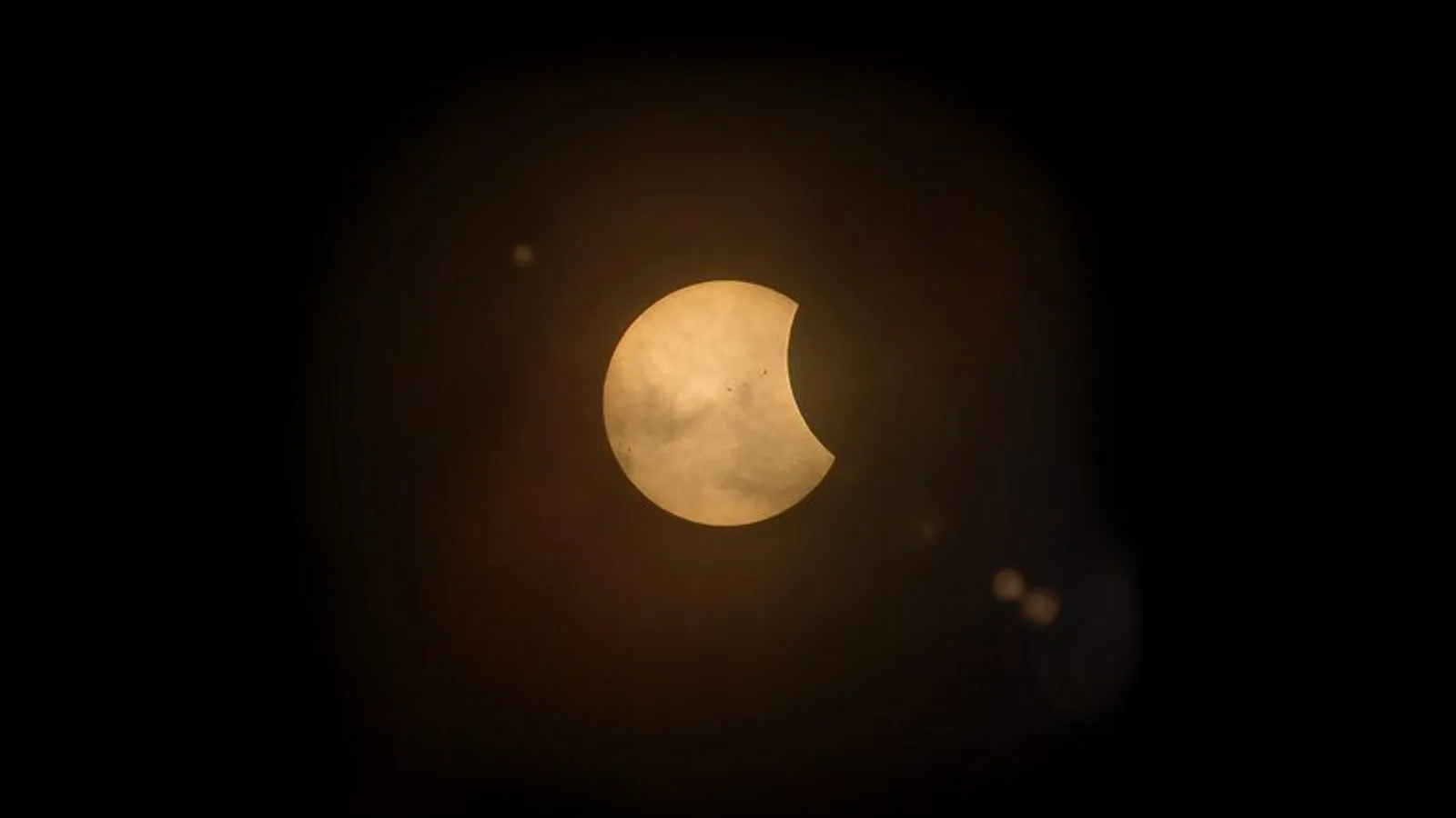 Akan Hiasi Langit, Ini Jadwal Gerhana Bulan & Matahari Sepanjang 2021
