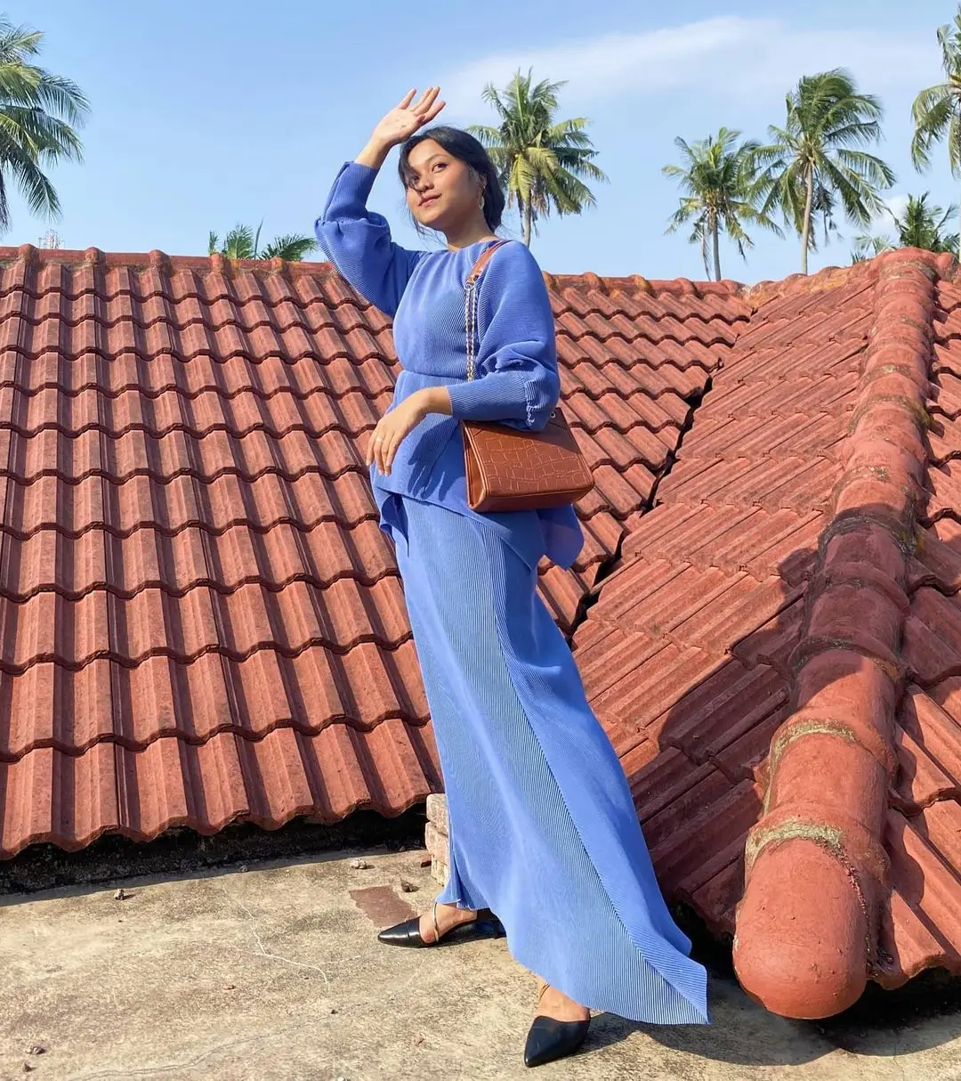 OOTD Feminin di Hari Raya dengan Baju Kurung Modern