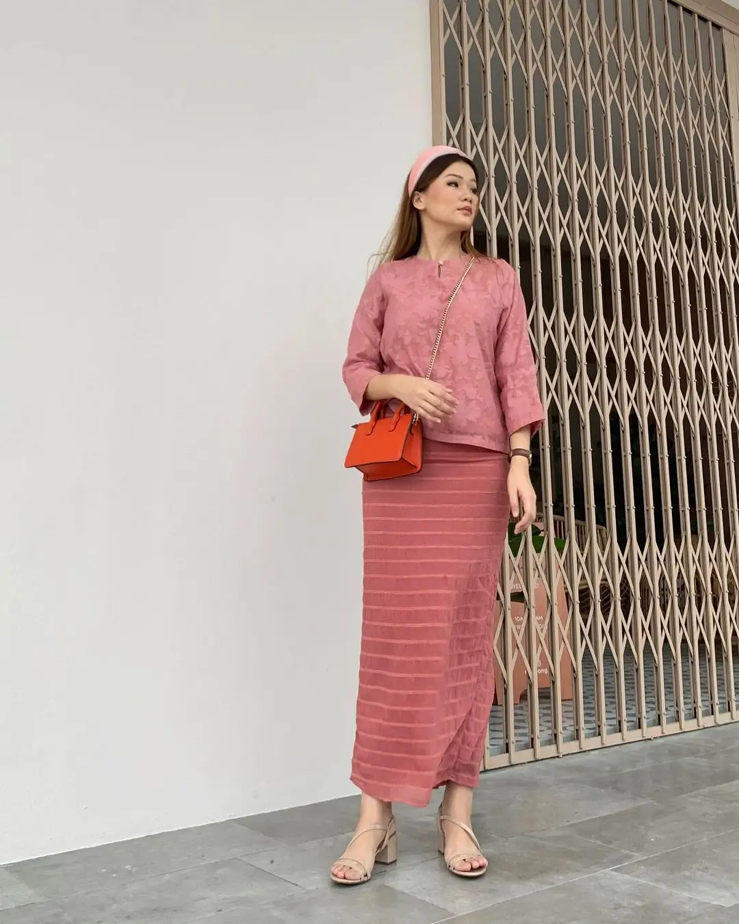 OOTD Feminin di Hari Raya dengan Baju Kurung Modern