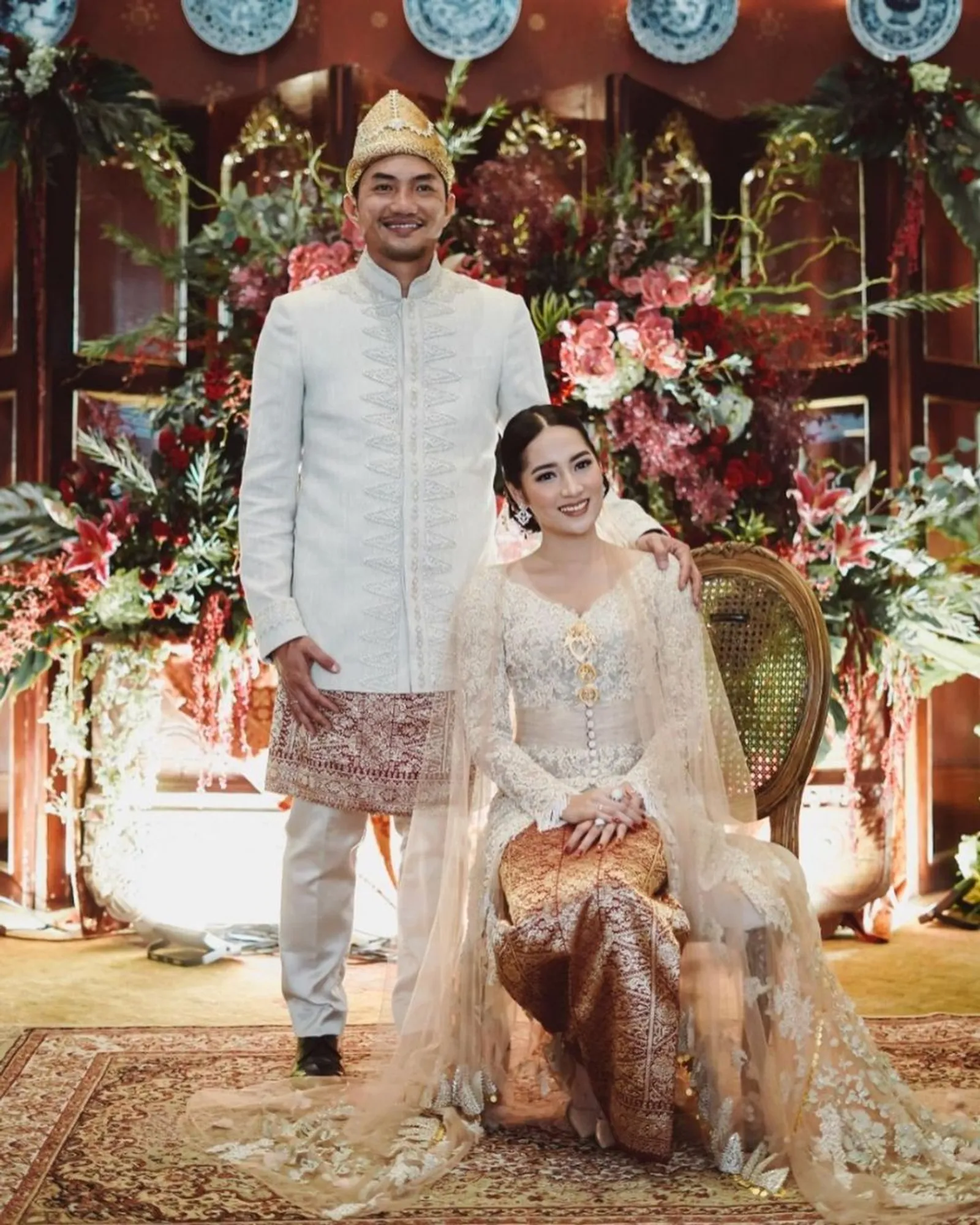 11 Pernikahan Artis yang Mengusung Adat Sumatra, Bak Bangsawan Melayu