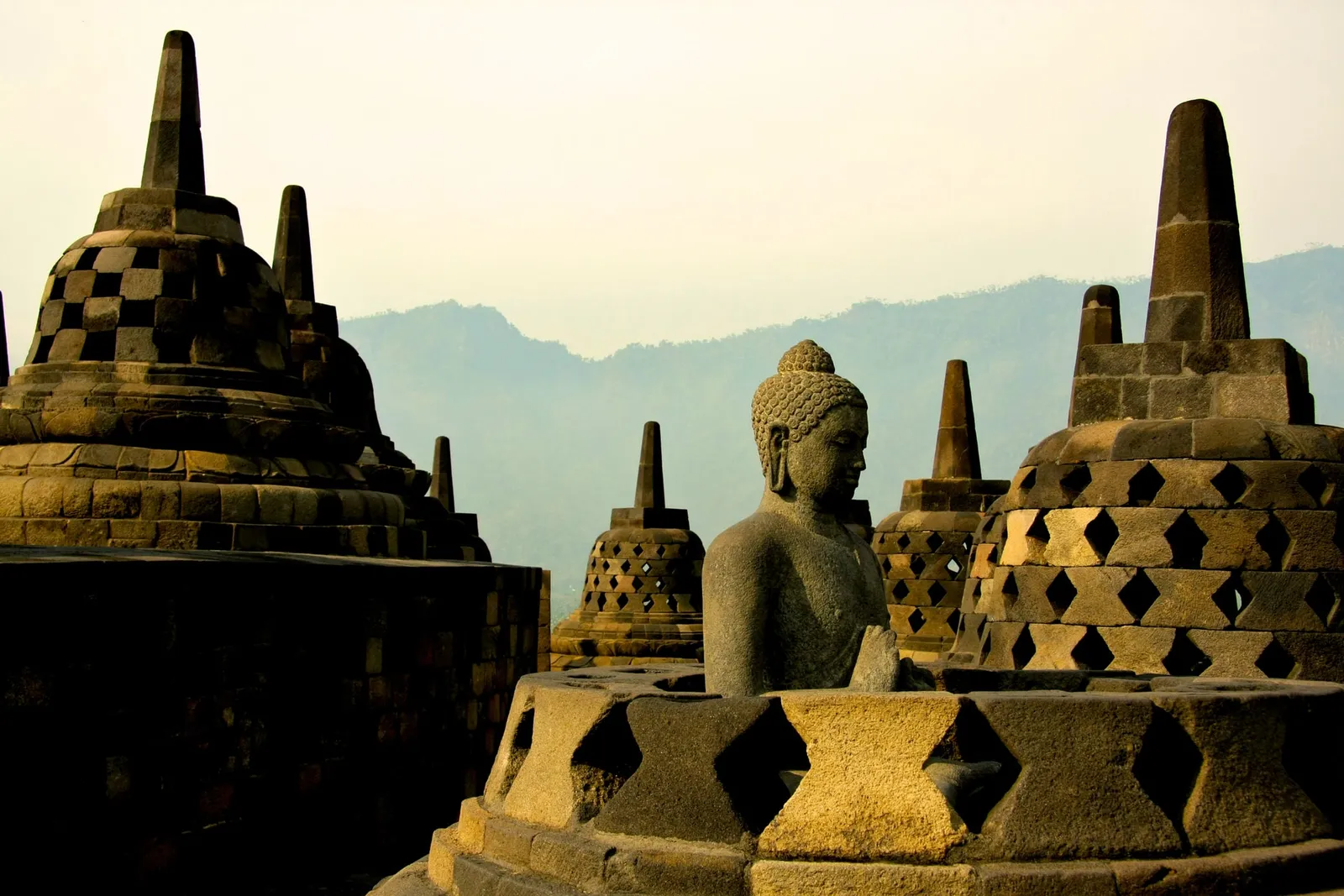 Info Wisata Candi Borobudur, Magelang: Sejarah, Rute dan Harga Tiket