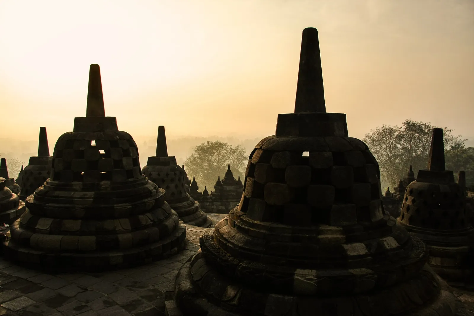 Info Wisata Candi Borobudur, Magelang: Sejarah, Rute dan Harga Tiket