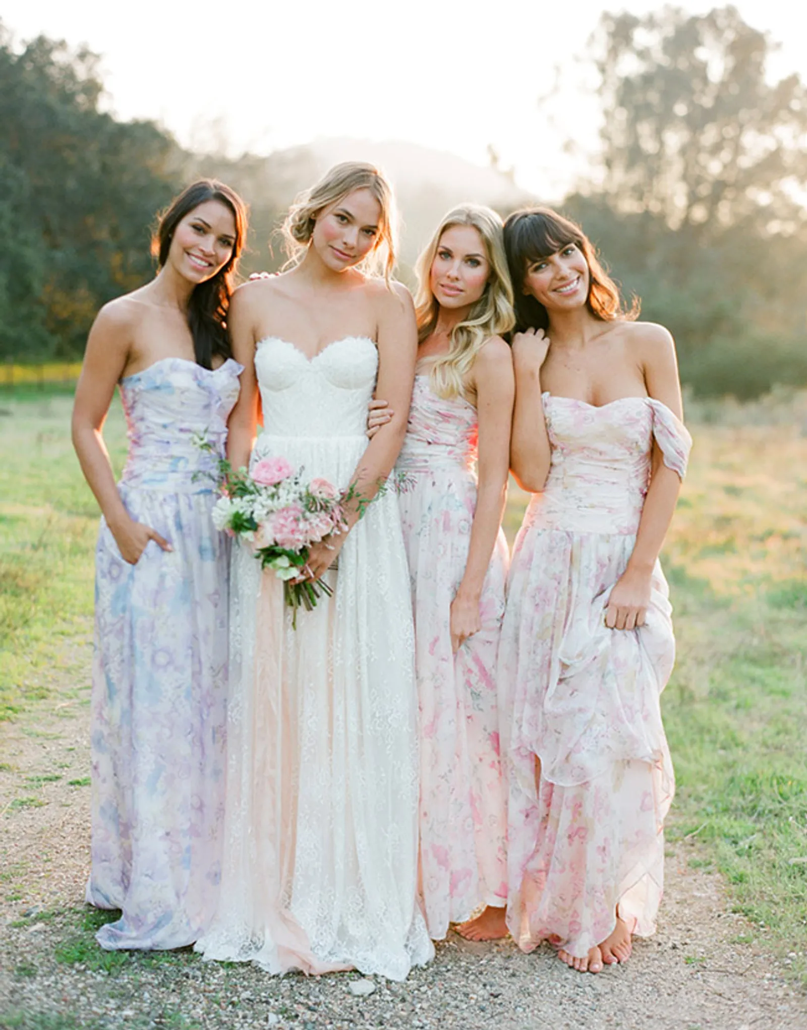 Inspirasi Warna Gaun Bridesmaid yang Cocok untuk Garden Party