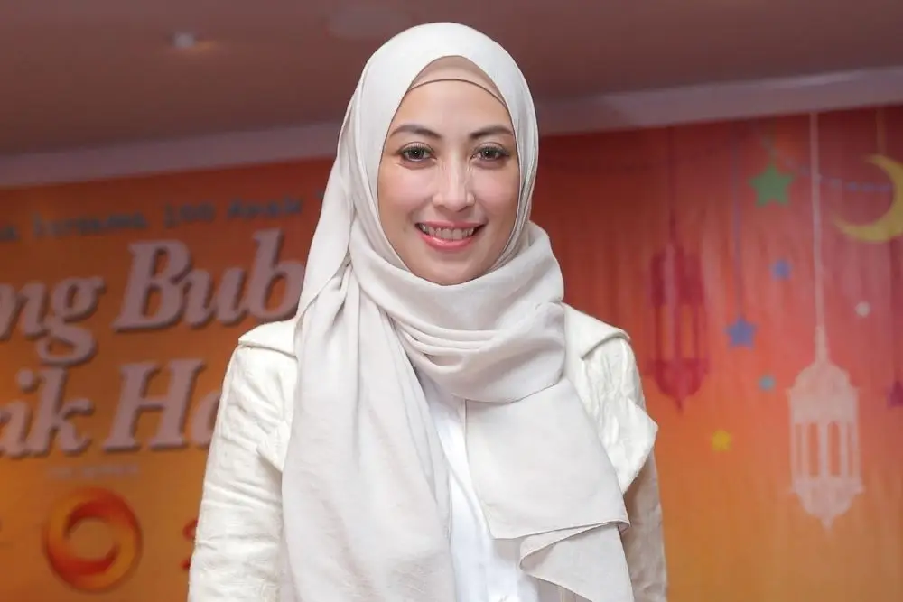 Intip 7 Seleb 90-an yang Mantap Berhijab, Memesona Banget!