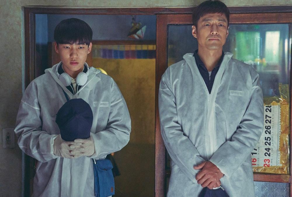 Diperankan Lee Je Hoon, 6 Fakta Profesi Penghapus Trauma di Korea