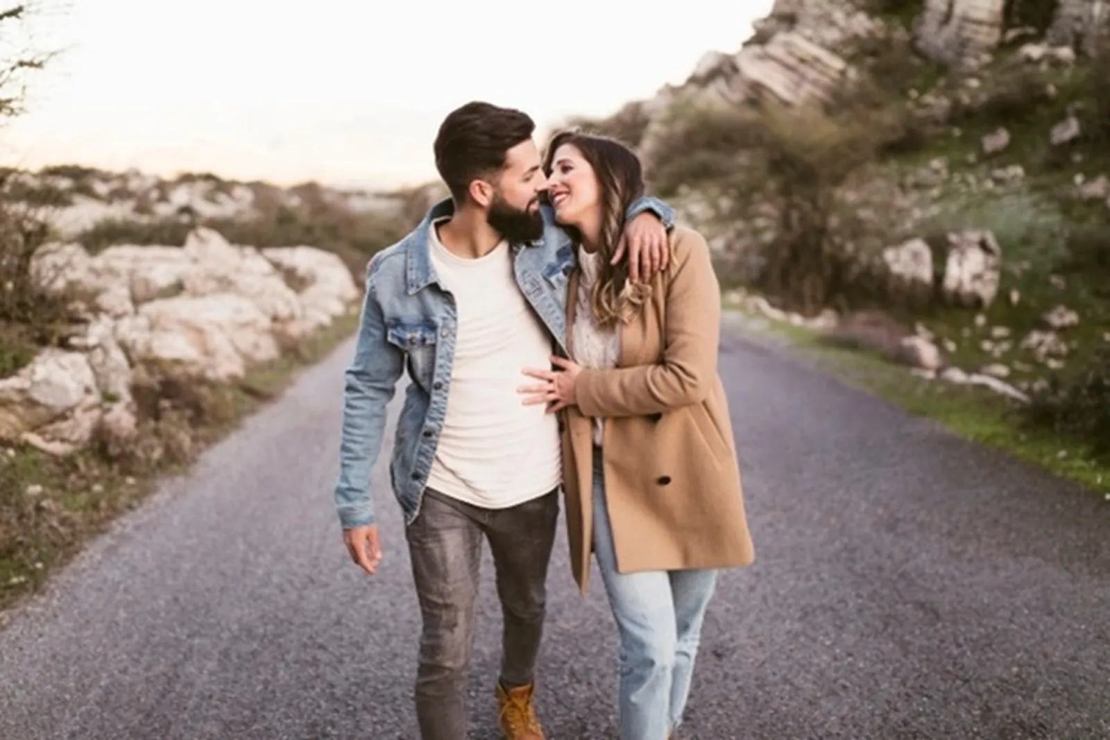 8 Kalimat Sederhana yang Bisa Membuat Pasangan Suami-Istri Bahagia 