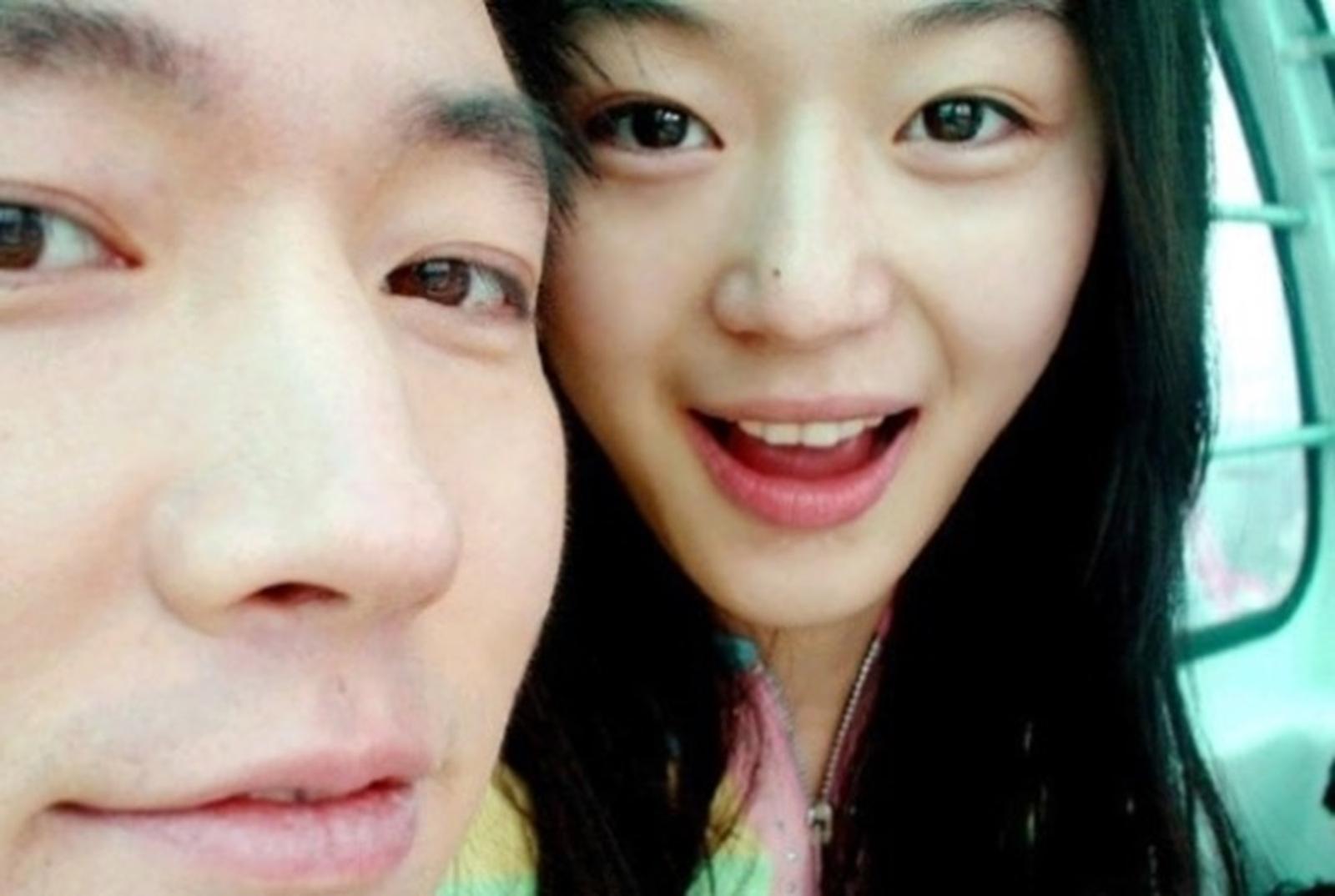 Jun Ji Hyun Choi Joon Hyuk Bagaikan Drama Korea, Ini 4 Kisah Cinta Jun Ji Hyun & Suami