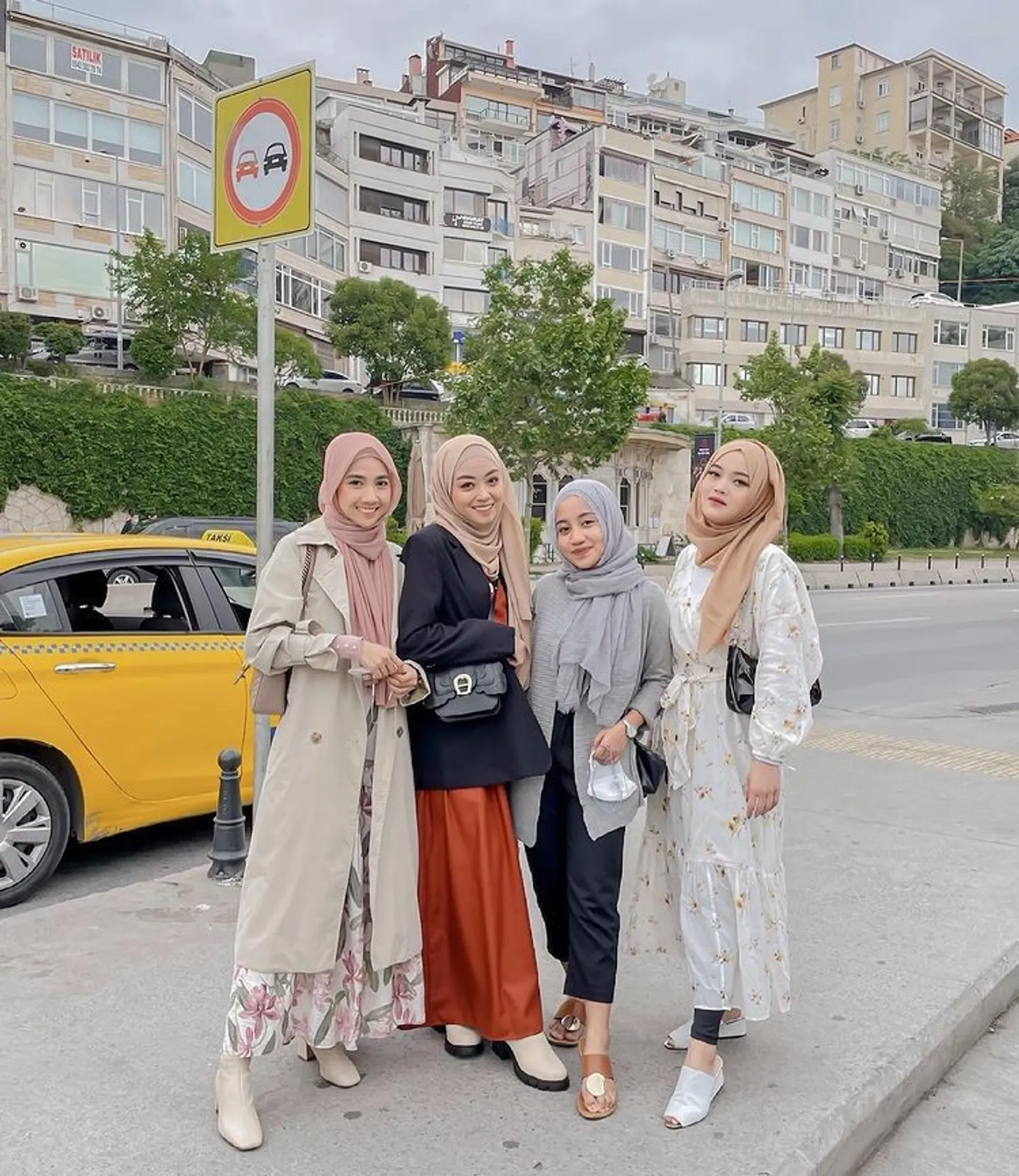Gemas Banget! 10 Potret Liburan Putri Delina dan Jeffry Reksa di Turki