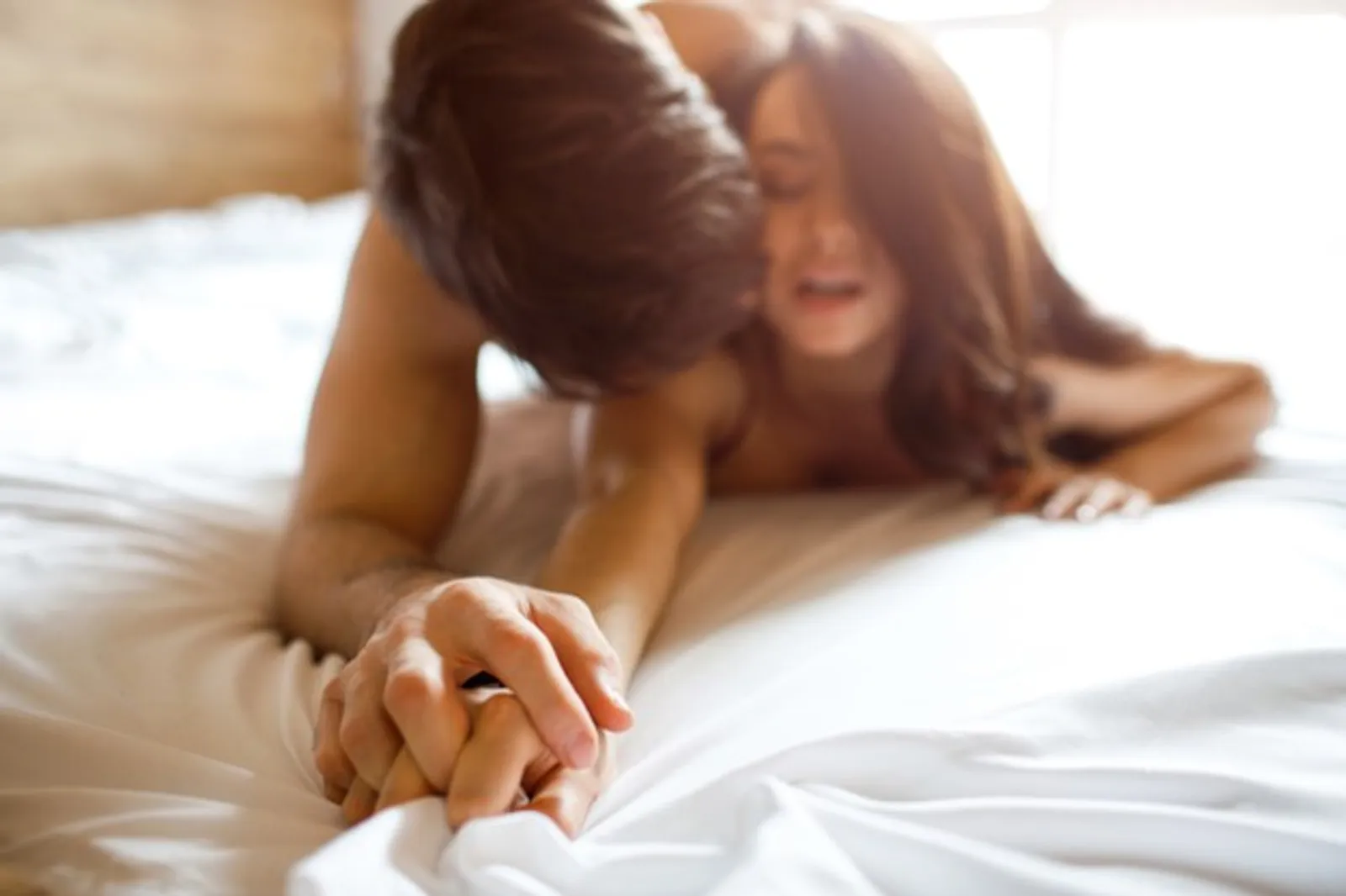 6 Tanda Pasangan Menikmati Momen Bercinta Denganmu