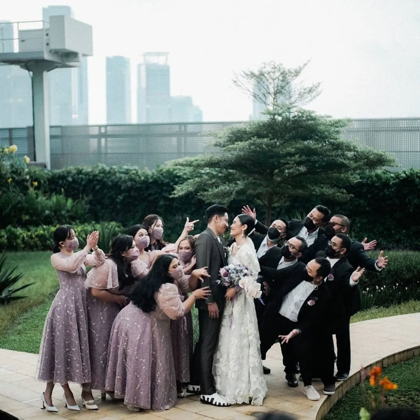 10 Foto Pernikahan Alika Islamadina & Raja Siregar, Bak Negeri Dongeng
