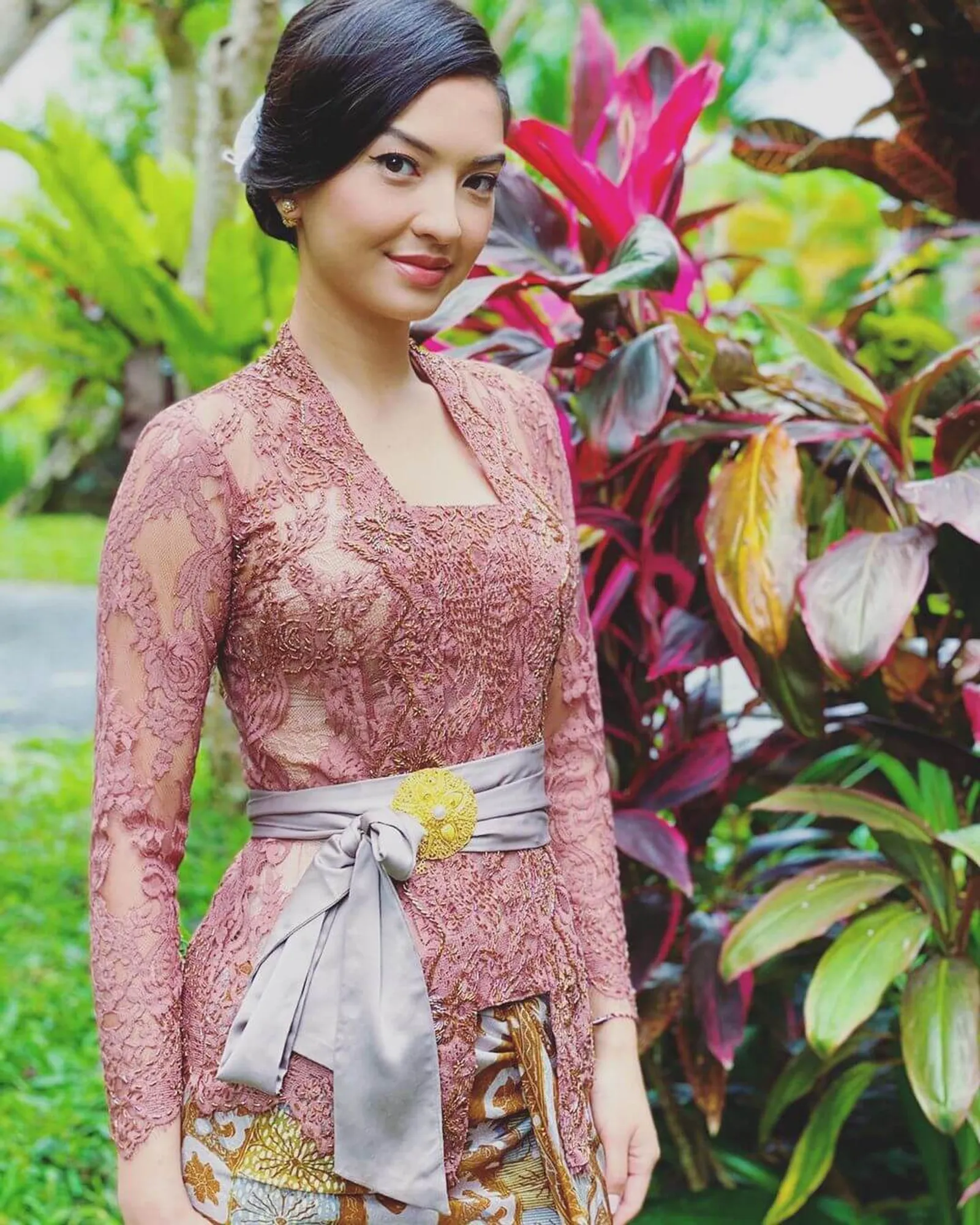 Inspirasi Pakaian Adat Bali yang Cocok untuk Baju Bridesmaid