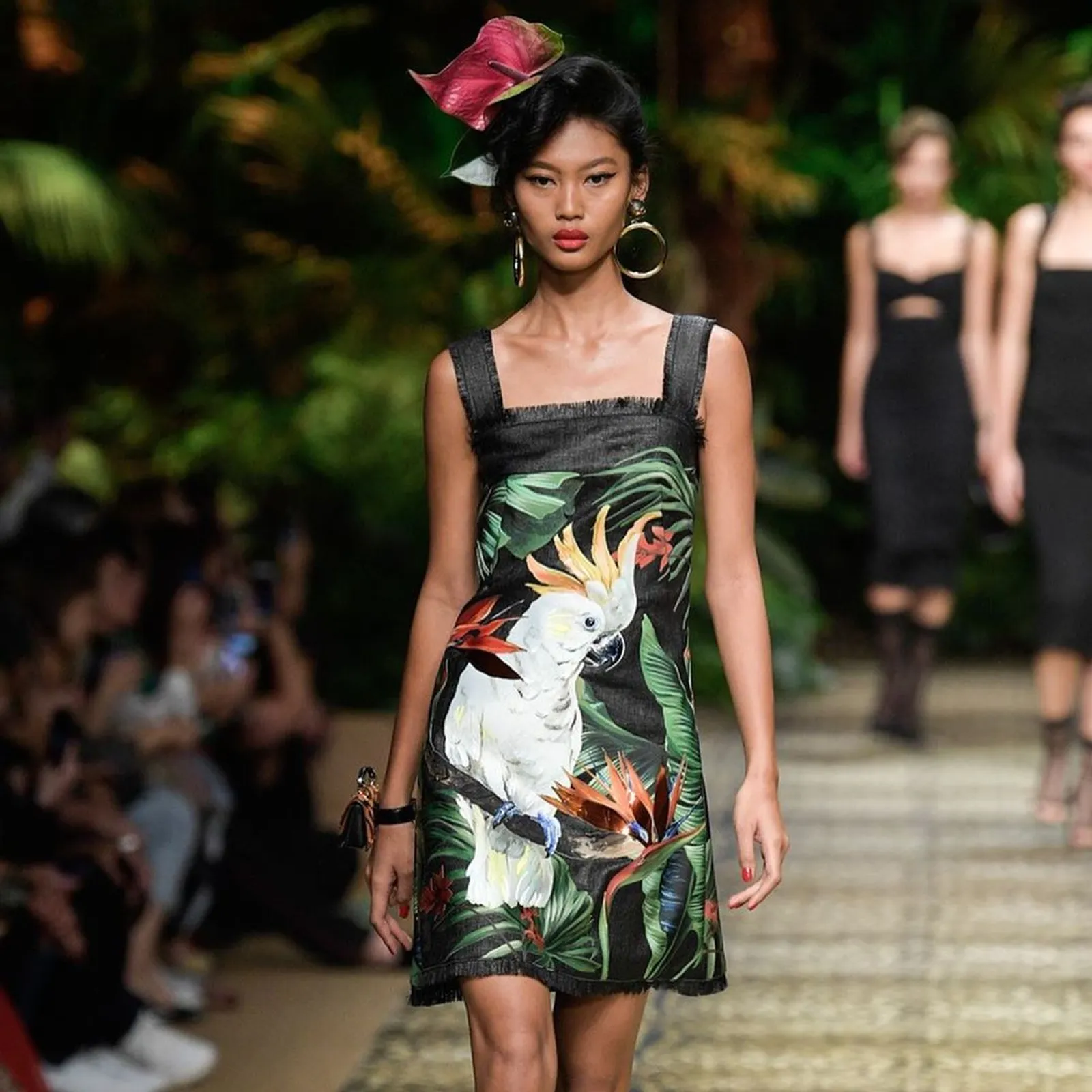 7 Model Indonesia yang Pernah Melenggang di Fashion Show Luar Negeri