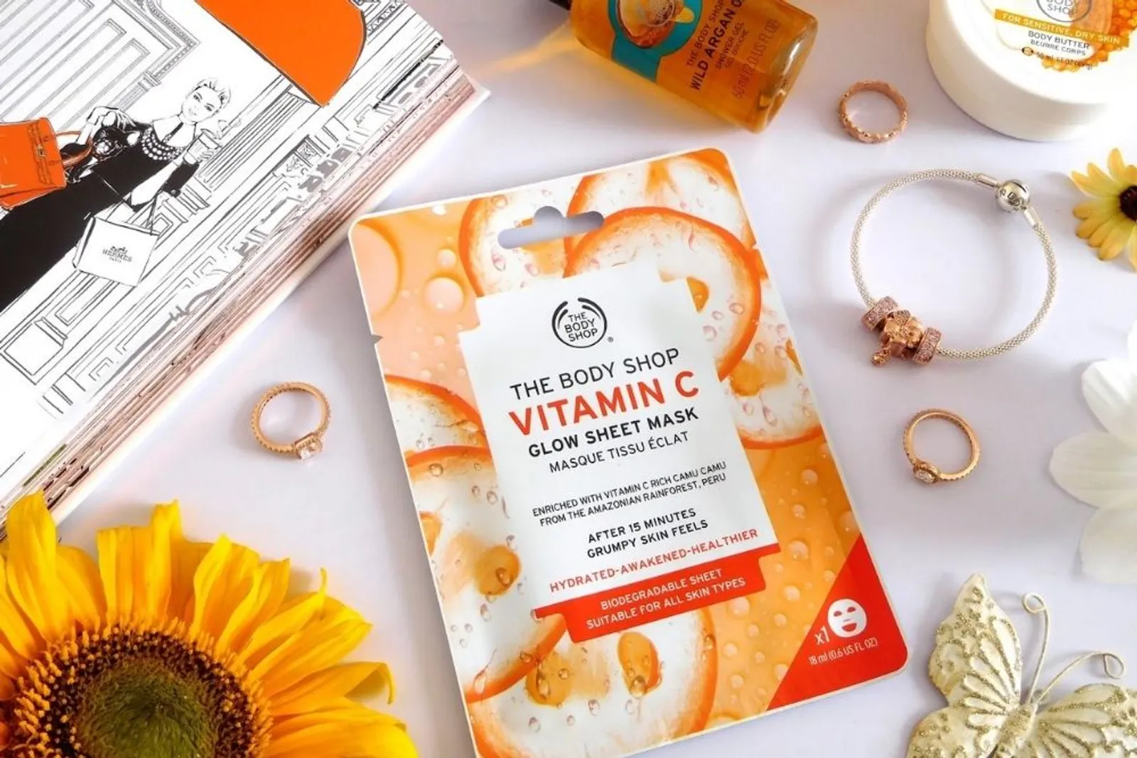 7 Rekomendasi Sheet Mask yang Mengandung Vitamin C, Bikin Kulit Cerah!