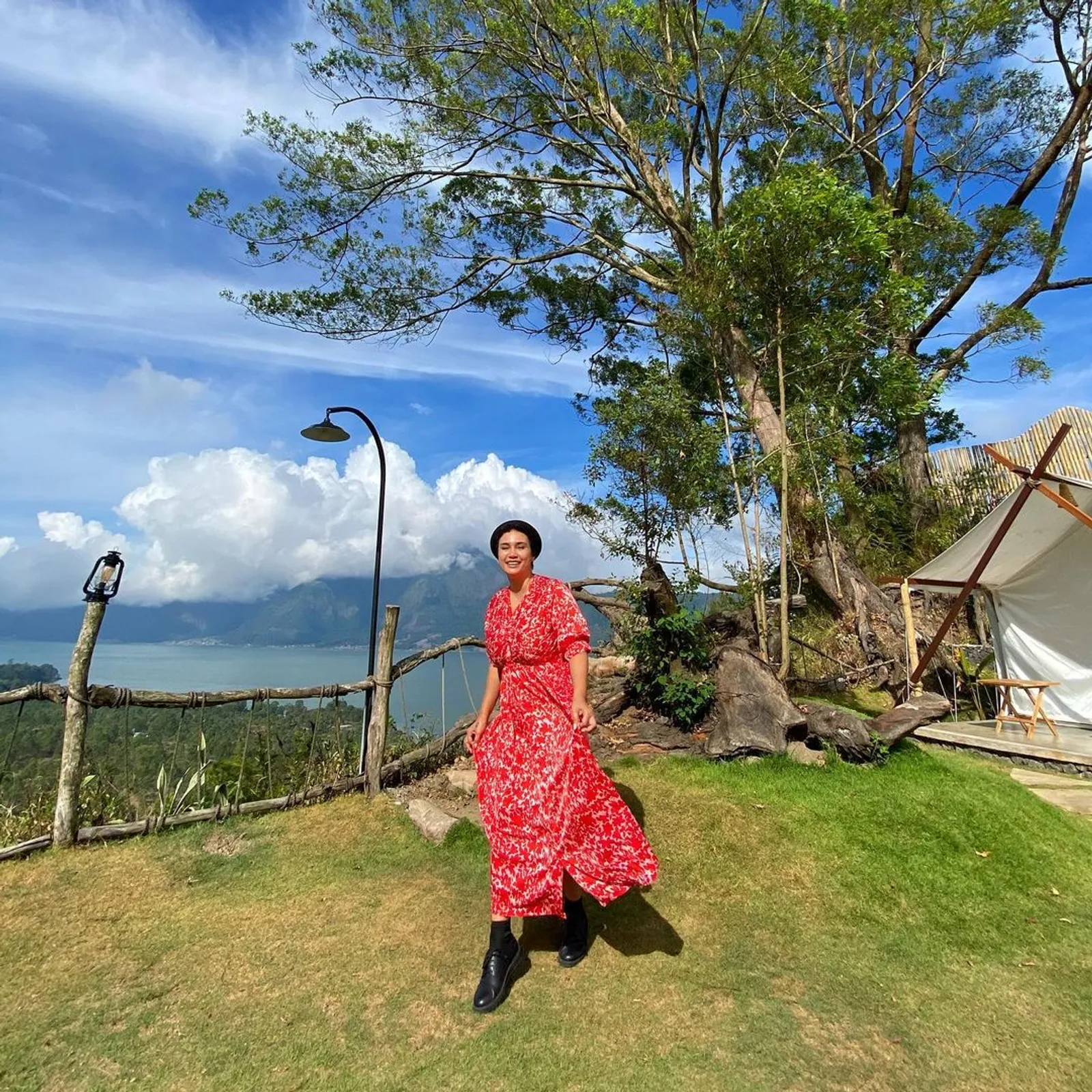 Begini Gaya Para Artis Indonesia yang Memutuskan 'Minggat' ke Bali