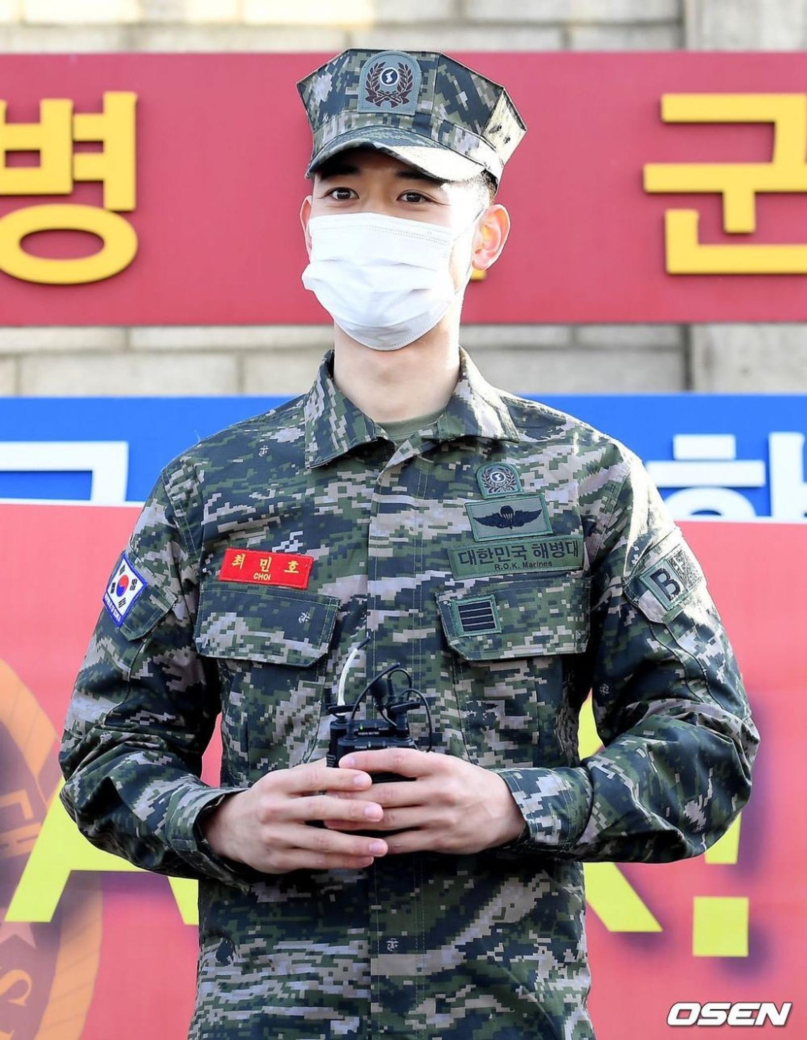 11 Idol & Aktor Korea Ini Berpangkat Tinggi Saat Wajib Militer