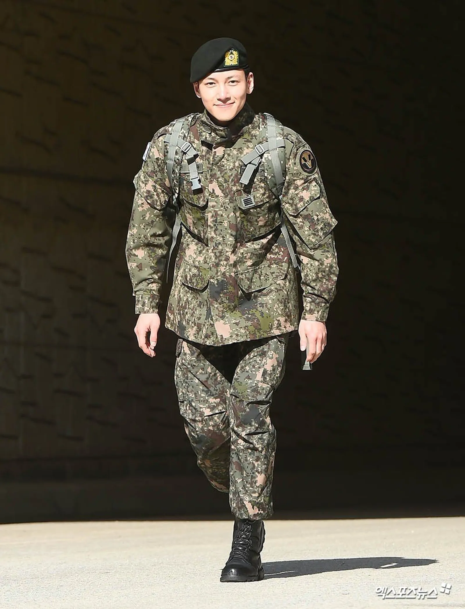 11 Idol & Aktor Korea Ini Berpangkat Tinggi Saat Wajib Militer