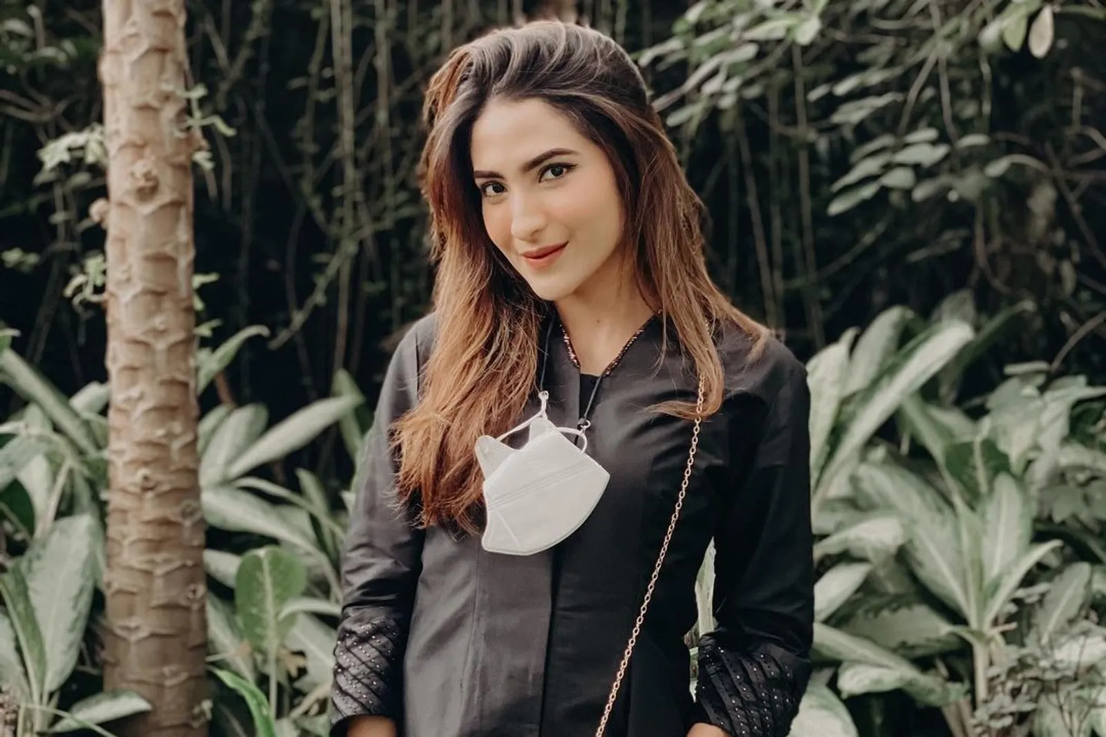 Gaya Asli Shirin Safira, Pemain Sinetron Azab yang Viral di Medsos