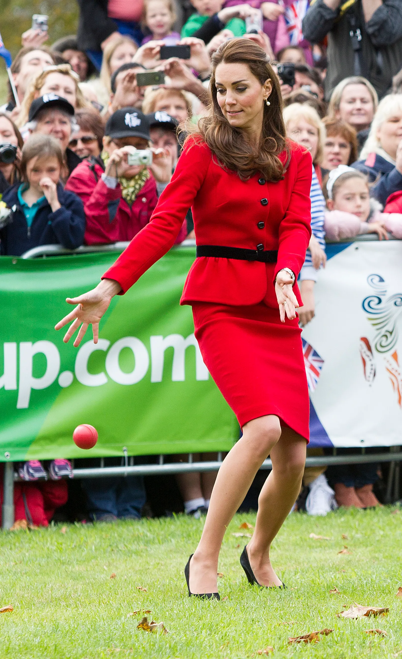 Gaya Elegan Kate Middleton saat Menonton Pertandingan Olahraga
