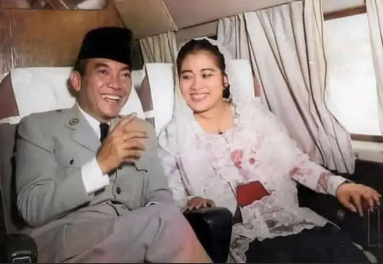 Torehkan Sejarah, 13 Potret Lawas Soekarno dan Fatmawati di Masa Lalu