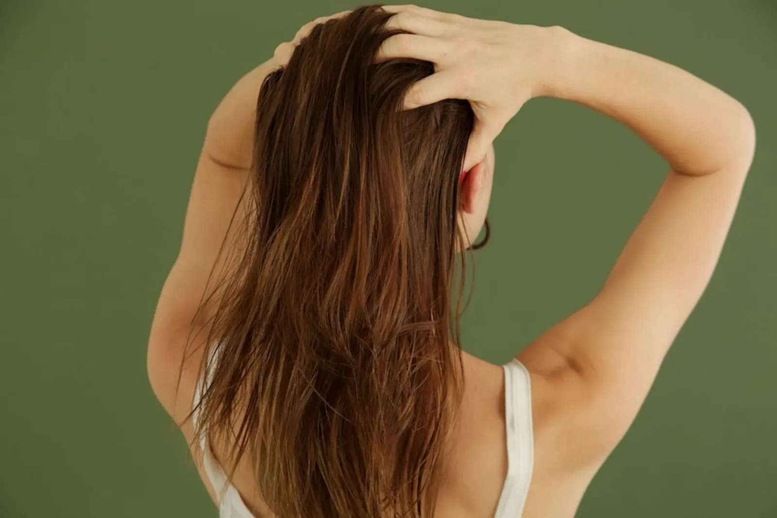 7 Hal Ini Bisa Jadi Penyebab Rambut Mudah Rontok