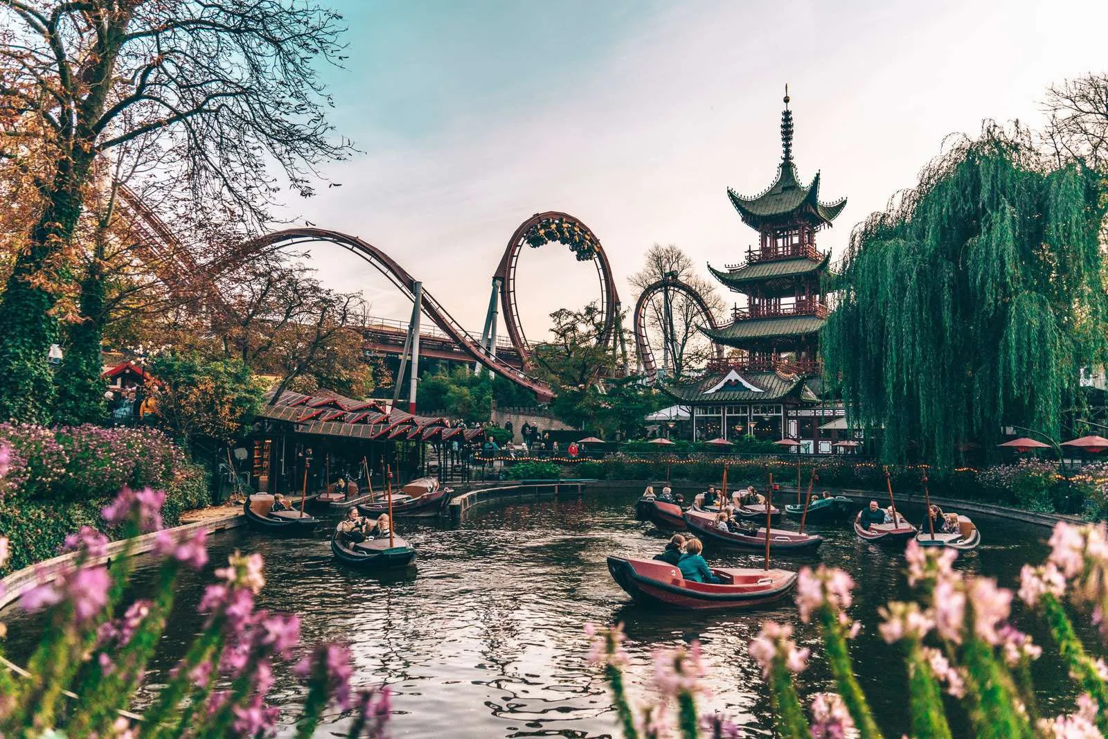 Dari Asia Hingga Eropa, Ini 10 Taman Hiburan Terbaik di Dunia