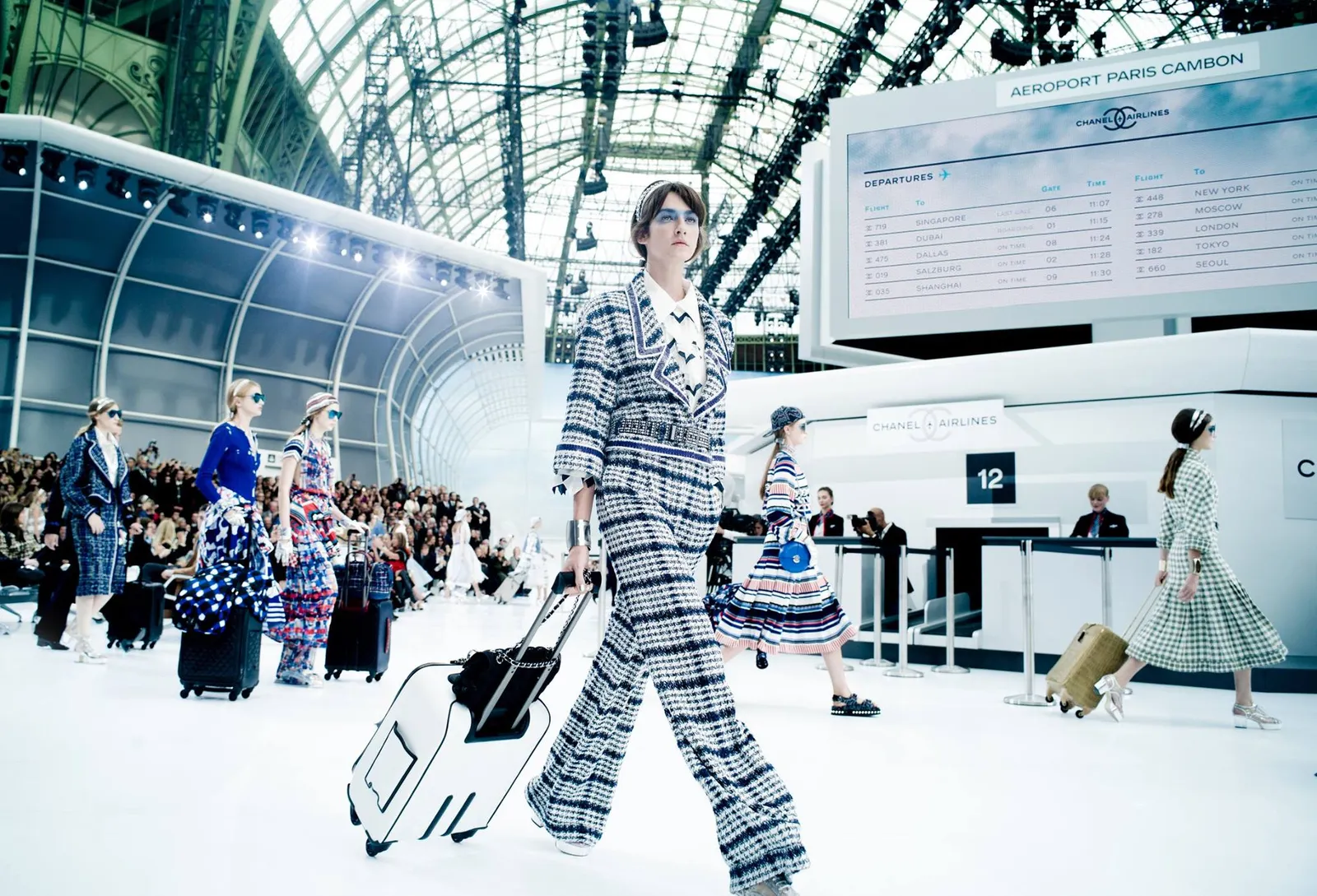 Deretan Chanel Fashion Show Paling Ikonik Sepanjang Masa
