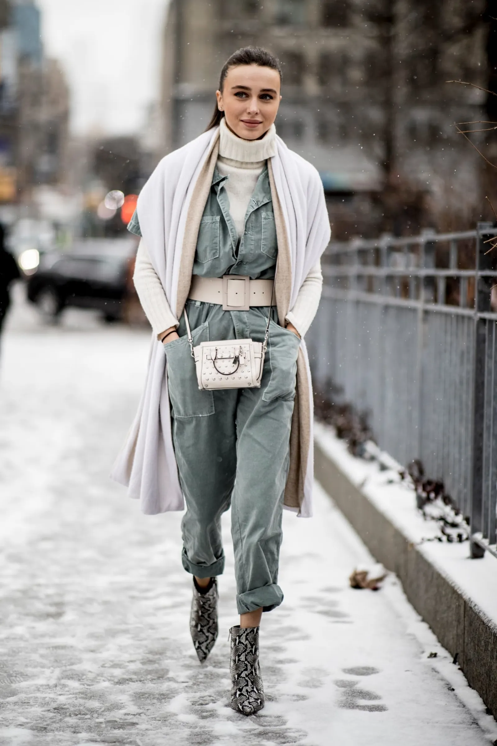 Inspirasi Padu-padan Outfit Musim Dingin yang Fashionable
