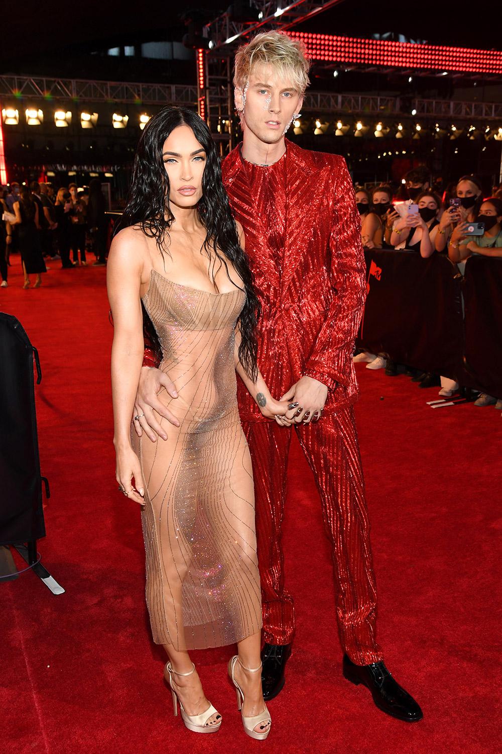 Gaya Terbaik Para Artis Hollywood di Karpet Merah MTV VMA 2021