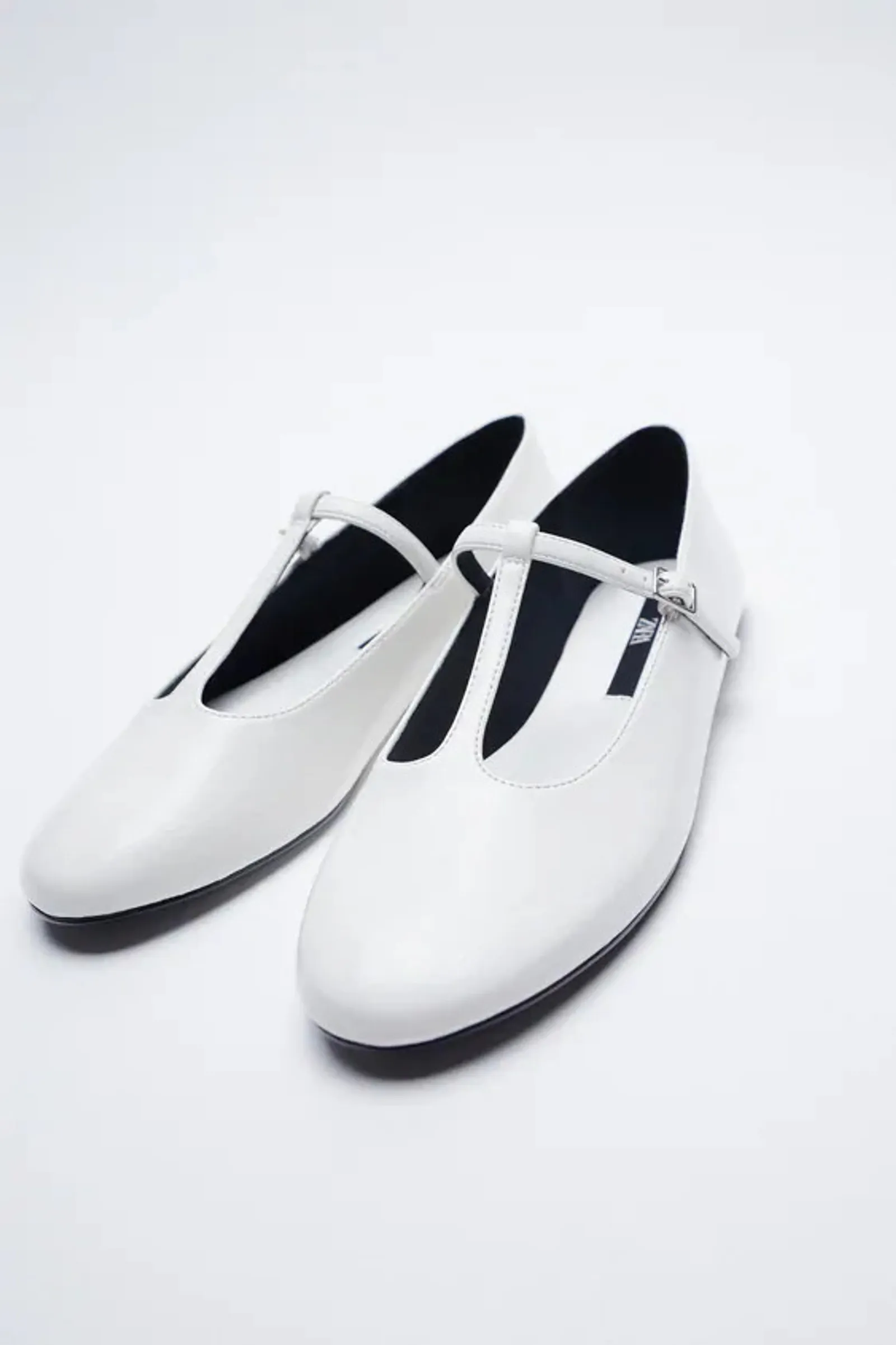 #PopbelaOOTD: Rekomendasi Flat Shoes di Bawah 500 Ribu