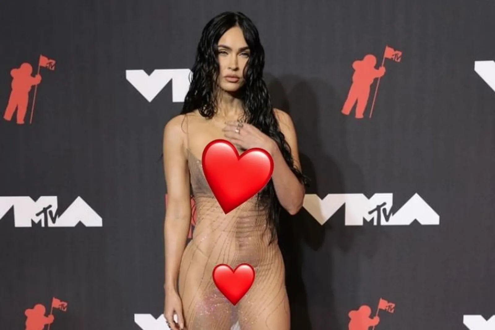 15 Seleb yang Tampil Terlalu Seksi di Karpet Merah MTV VMA 2021