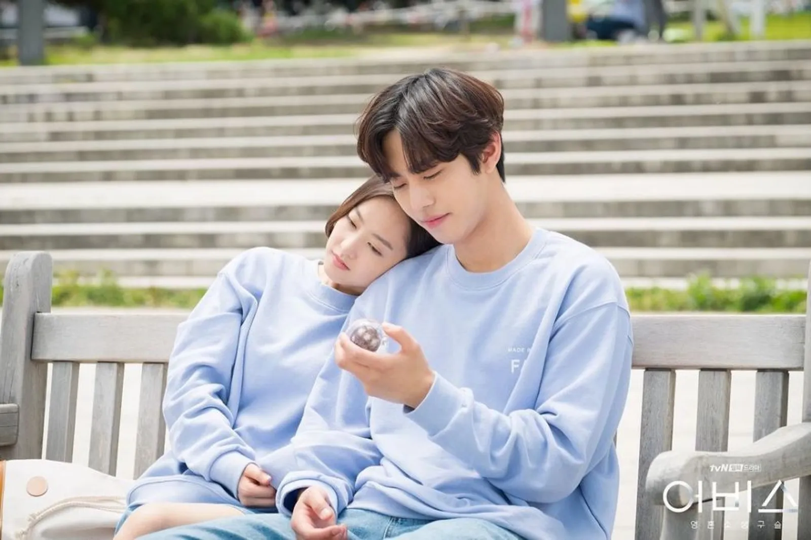 Tampil Serasi, 10 Pasangan Drama Korea Ini Ternyata 'Noona-Dongsaeng'