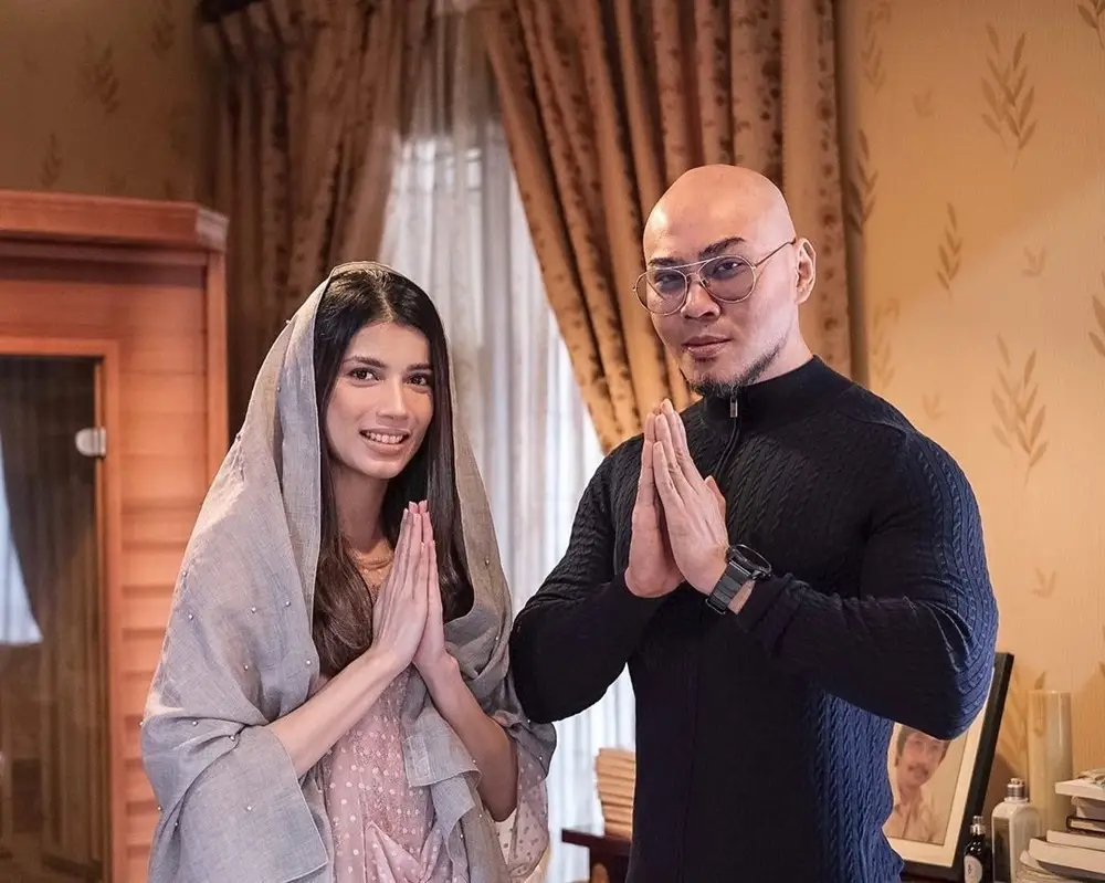 Rayakan Anniversary, Ini 10 Gaya Pacaran Deddy Corbuzier dan Sabrina