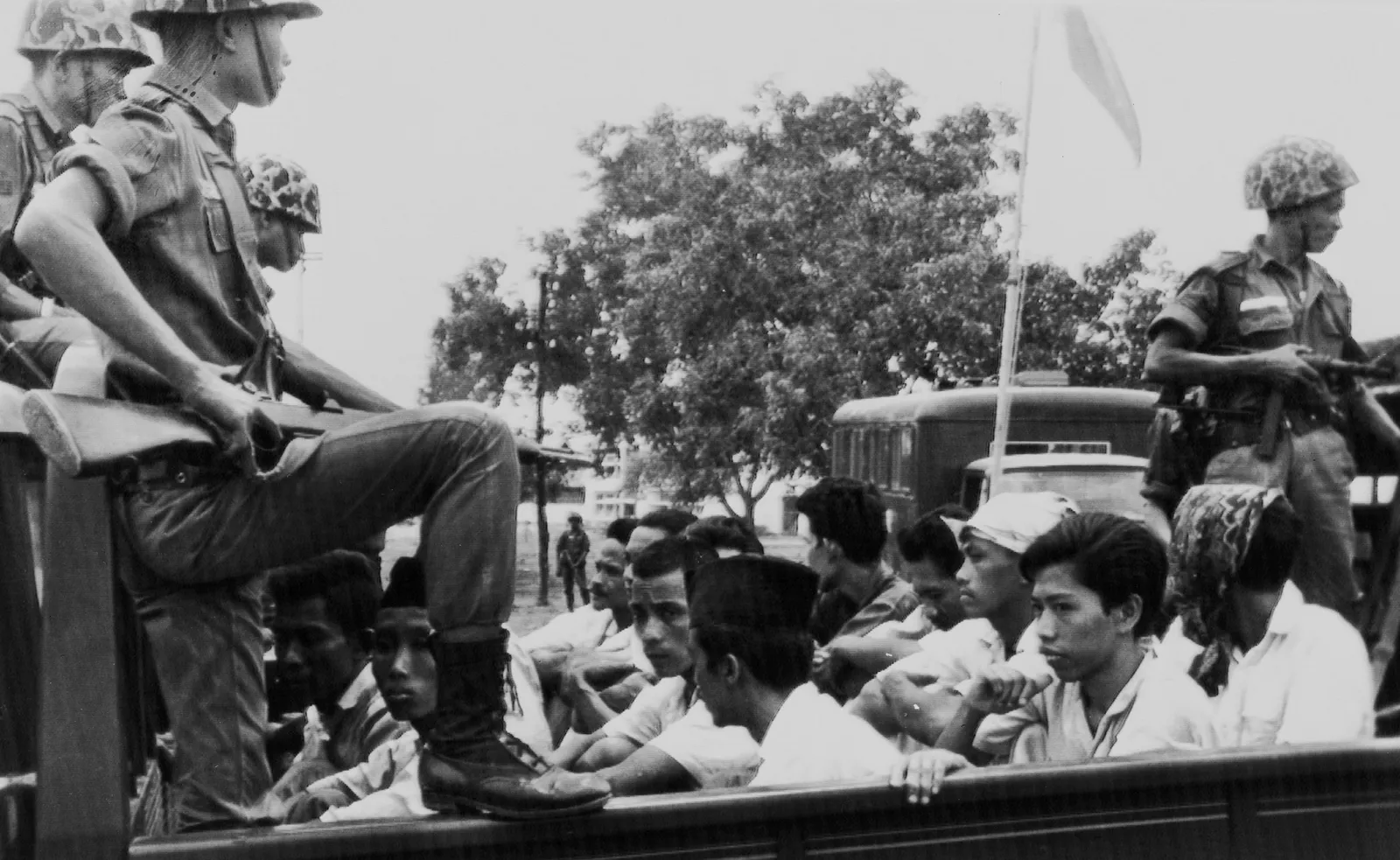 Melihat Dua Sisi Sejarah G30S dari Film 'G30S/PKI', 'Jagal' & 'Senyap'