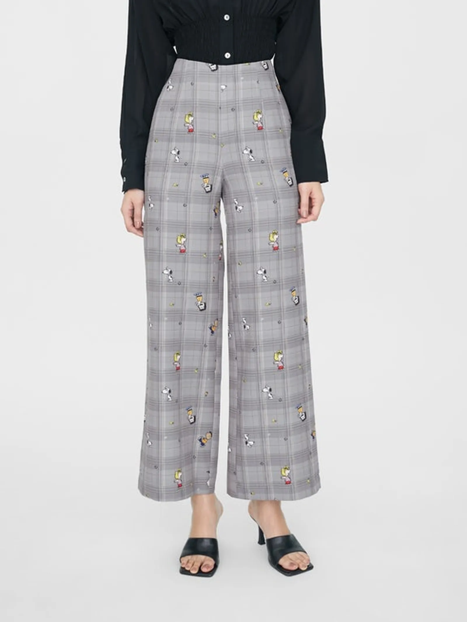 #PopbelaOOTD: Rekomendasi Celana Perempuan dengan Paha Besar