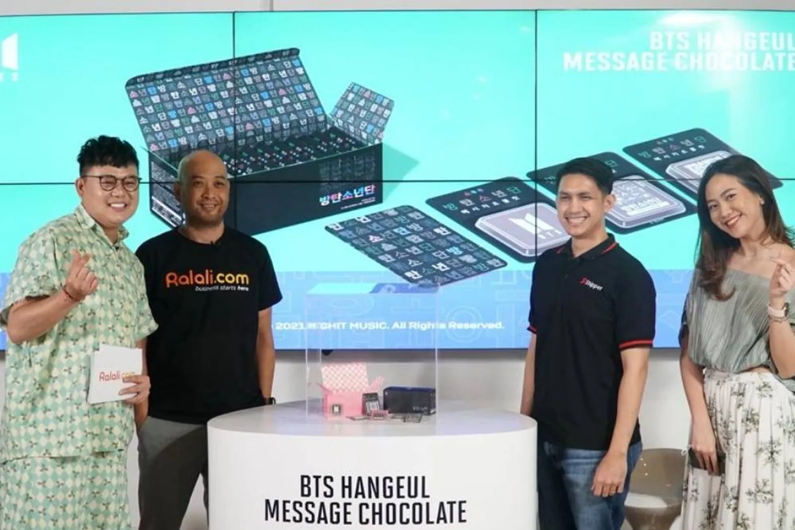 BTS Hangeul Message Chocolate Hadir di Indonesia, Simak Faktanya! 