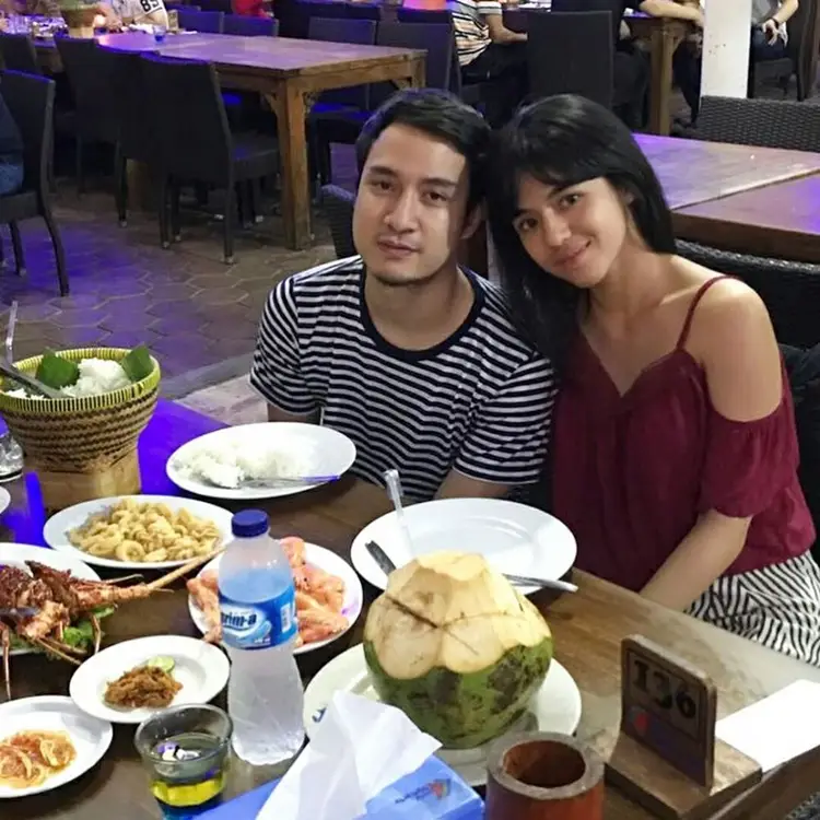 Diam-Diam Cerai, Ini 9 Potret Romantis DJ Una dan Suami Sebelum Pisah