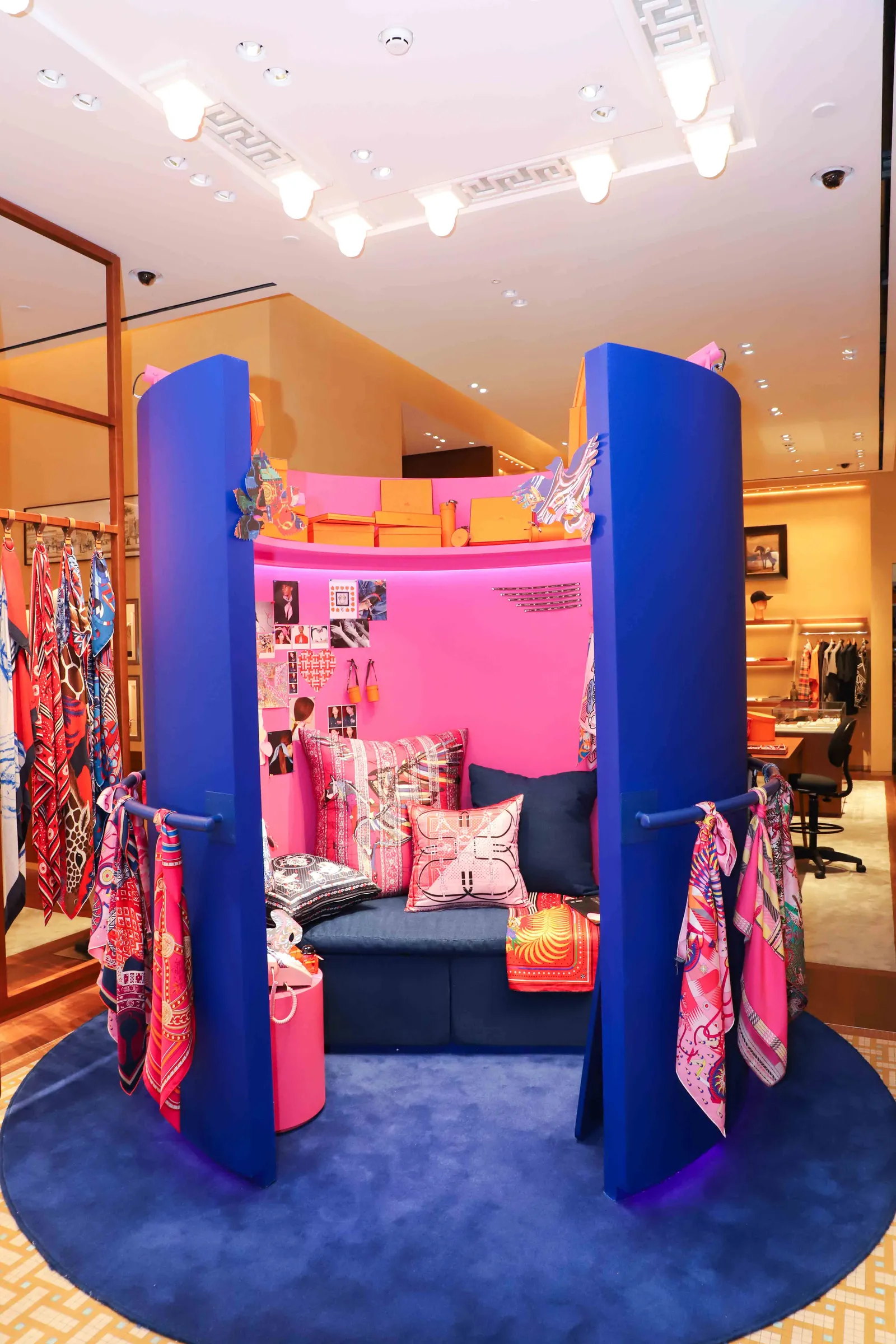 Hermès Pink Room, Pop-up Gemas di Butik Hermès Pacific Place