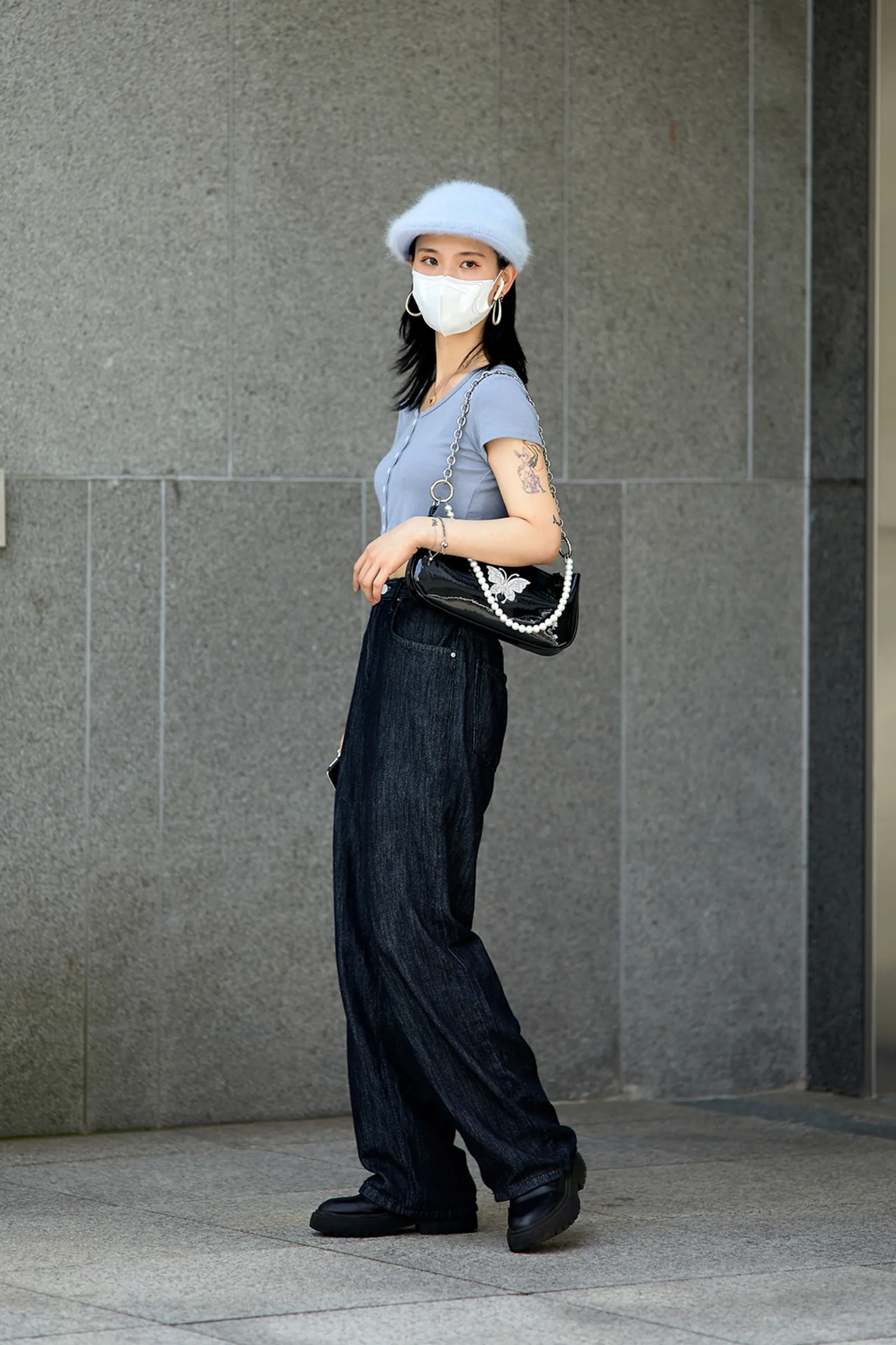 Inspirasi Padu-padan Celana Wide-Leg a La OOTD Cewek Korea