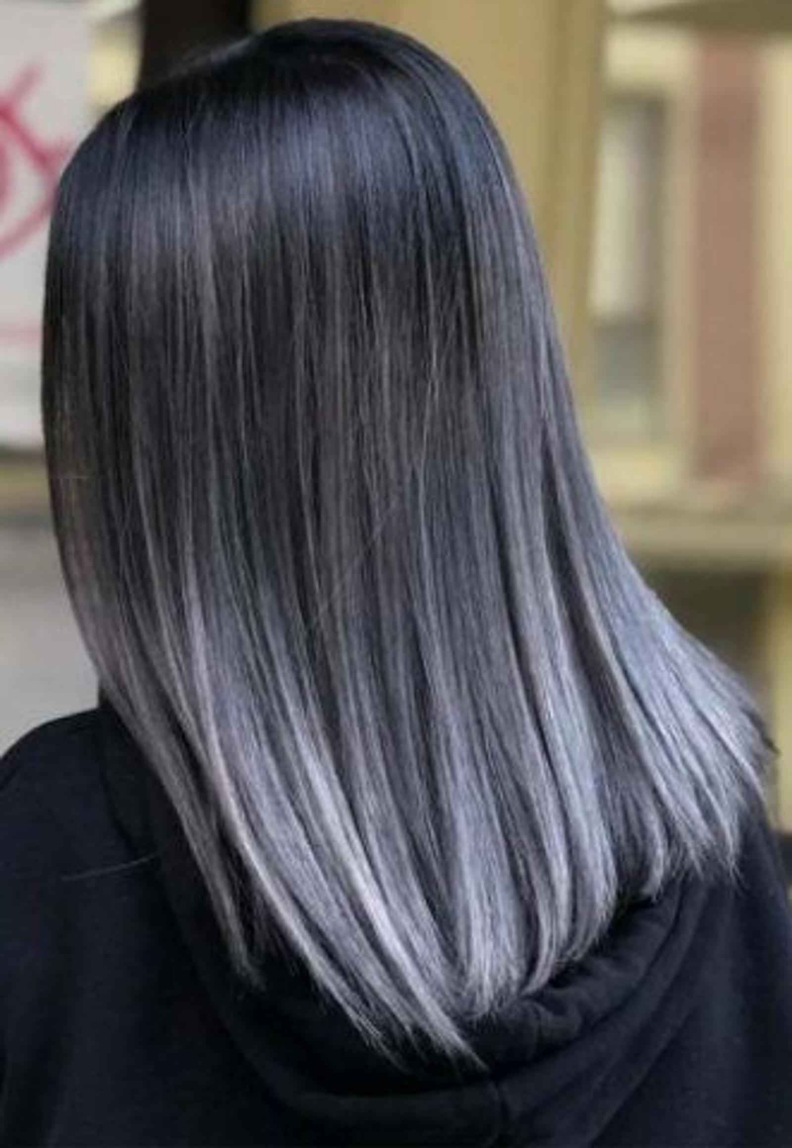 35 Warna Rambut yang Cocok untuk Kulit Sawo Matang