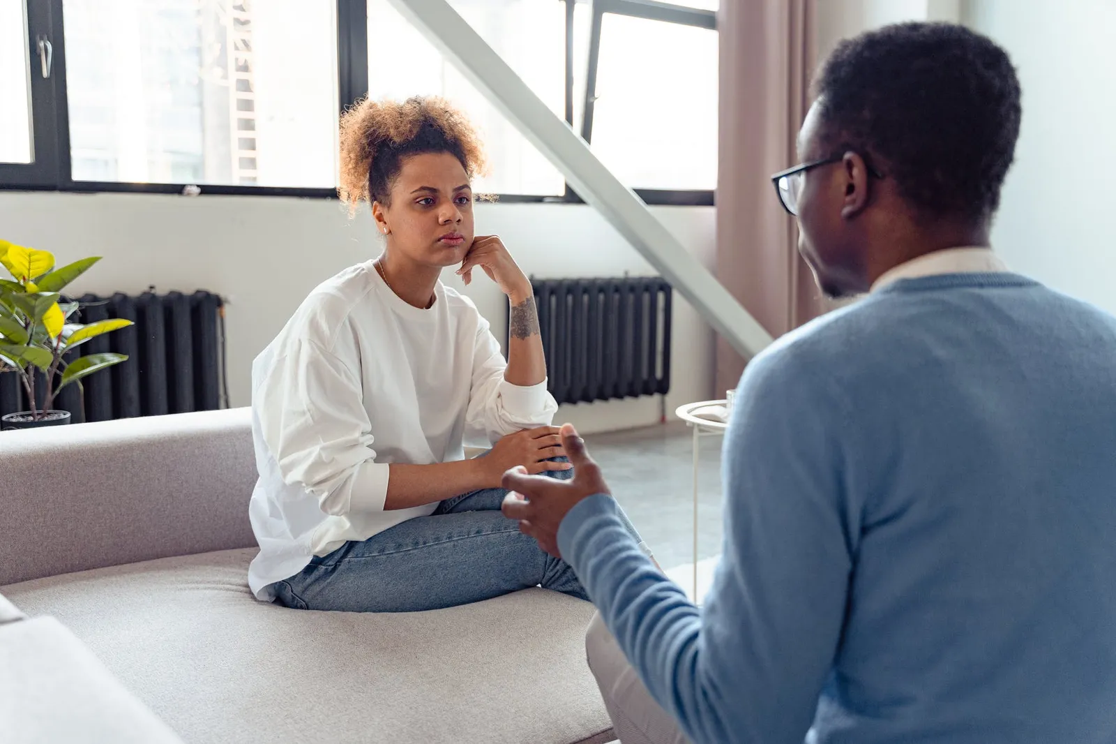 Ini 10 Tips dari Terapis Saat Bertengkar dengan Pasangan