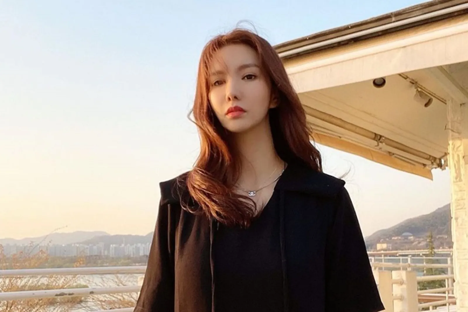 Park Shin Hye dan 8 Artis Korea yang Umumkan Kehamilan pada 2021