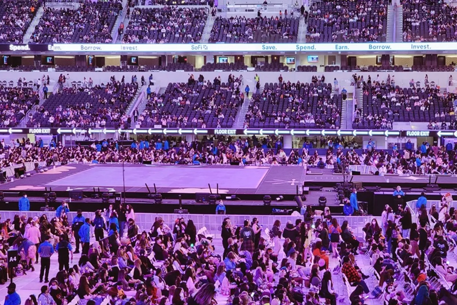 Bikin Fans Khawatir, Ini Kondisi Konser BTS 'PTD' di SoFi Stadium